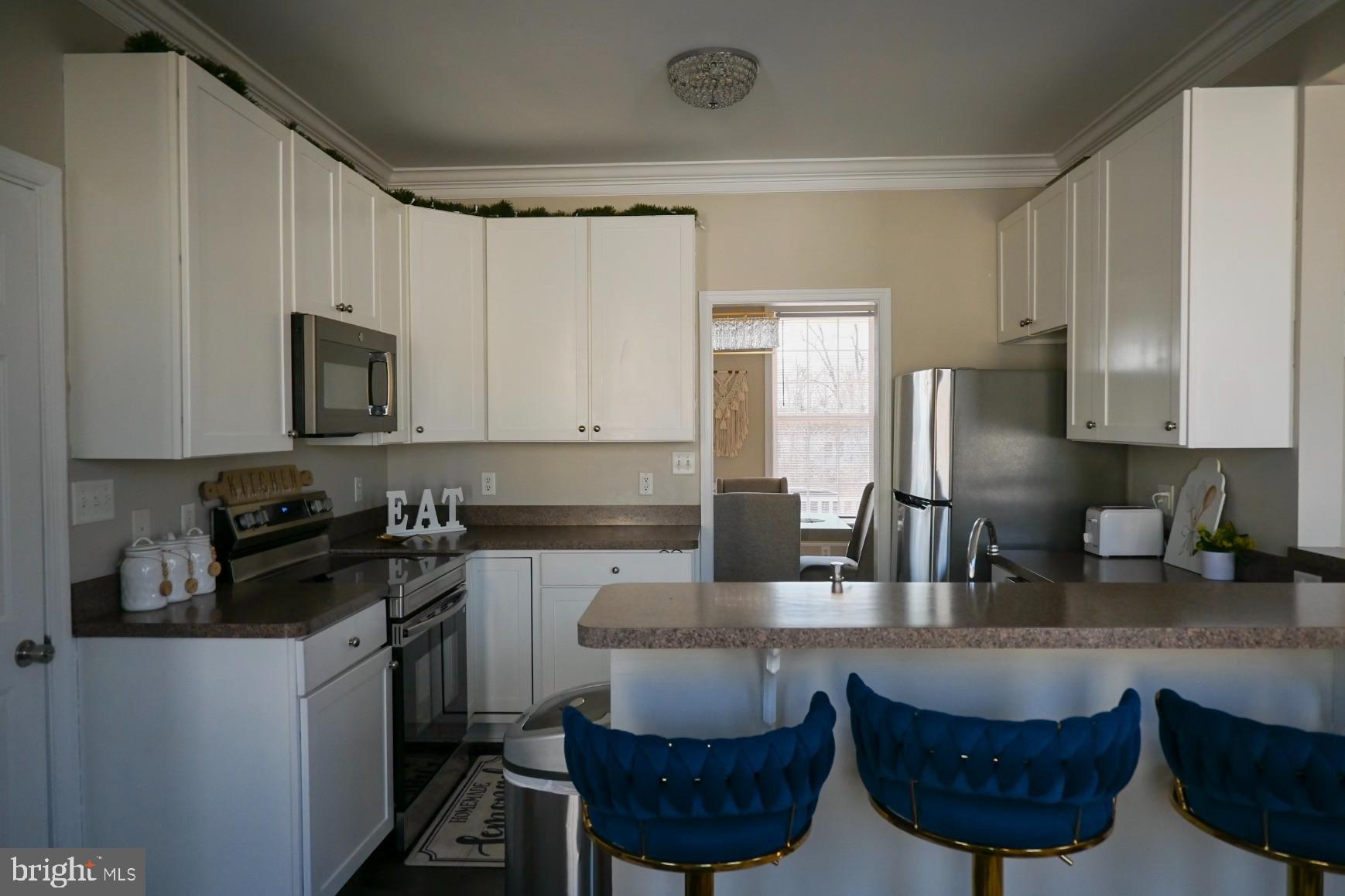 CRESTFIELD - Residential