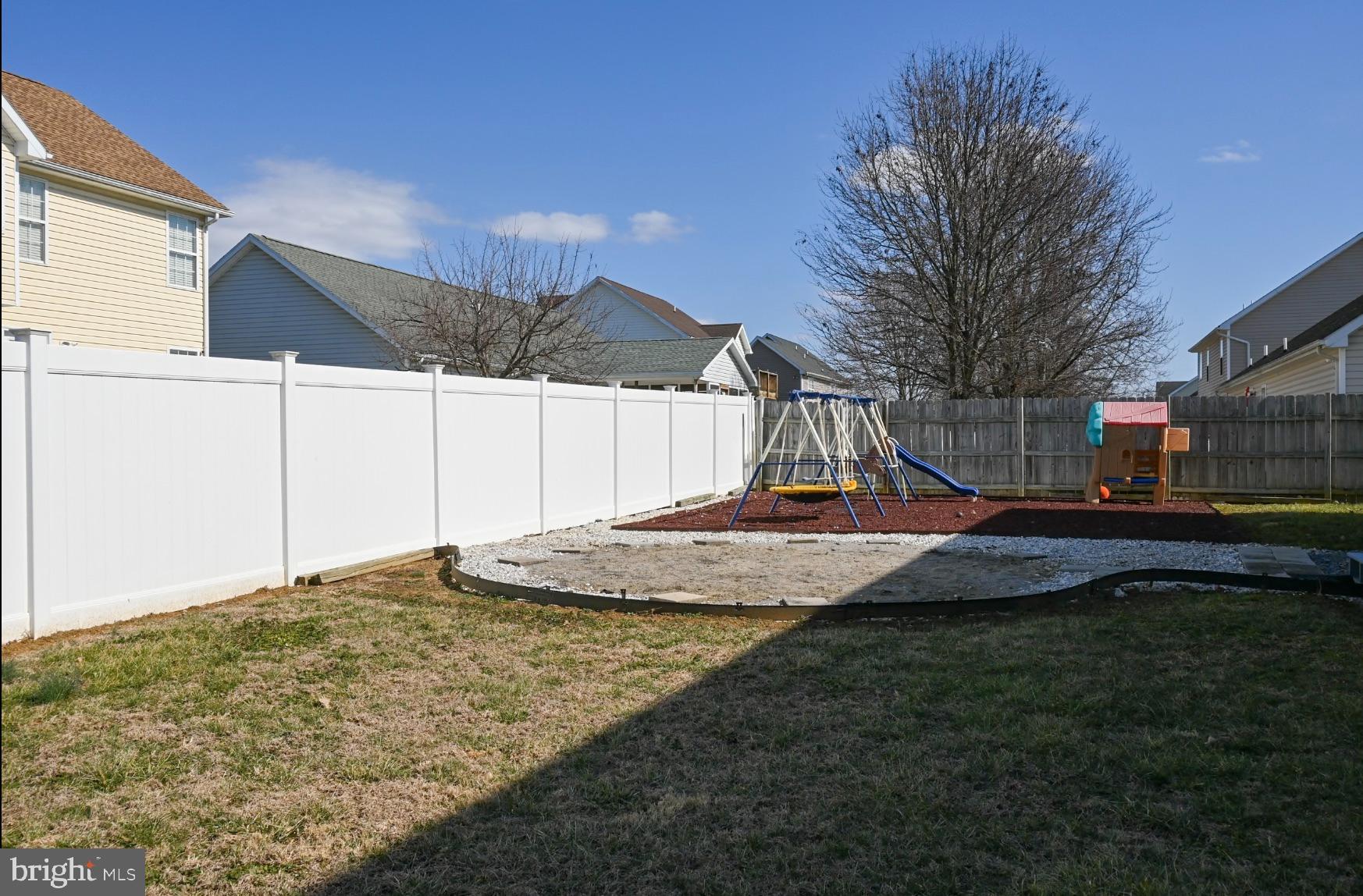 CRESTFIELD - Residential