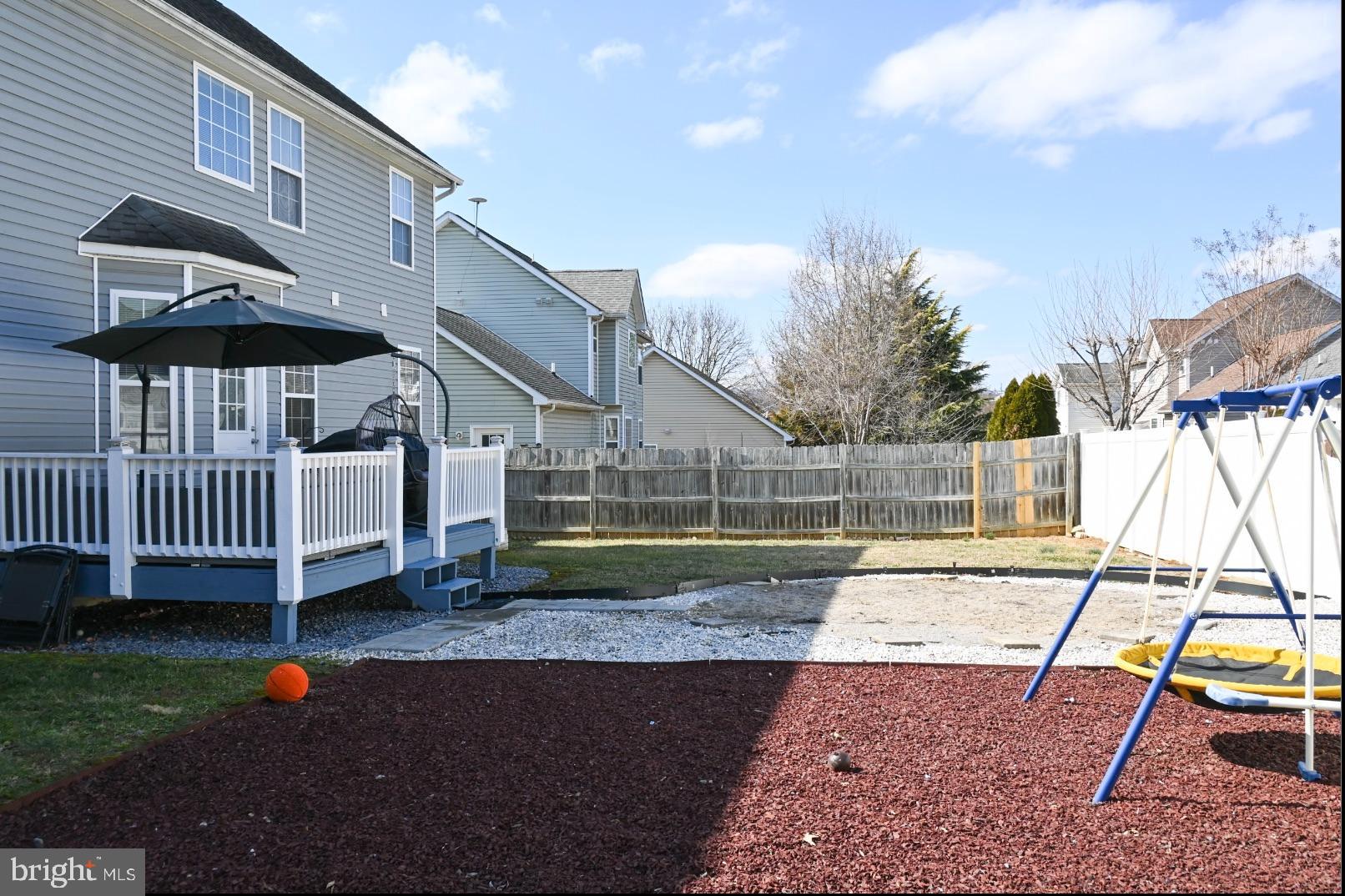 CRESTFIELD - Residential