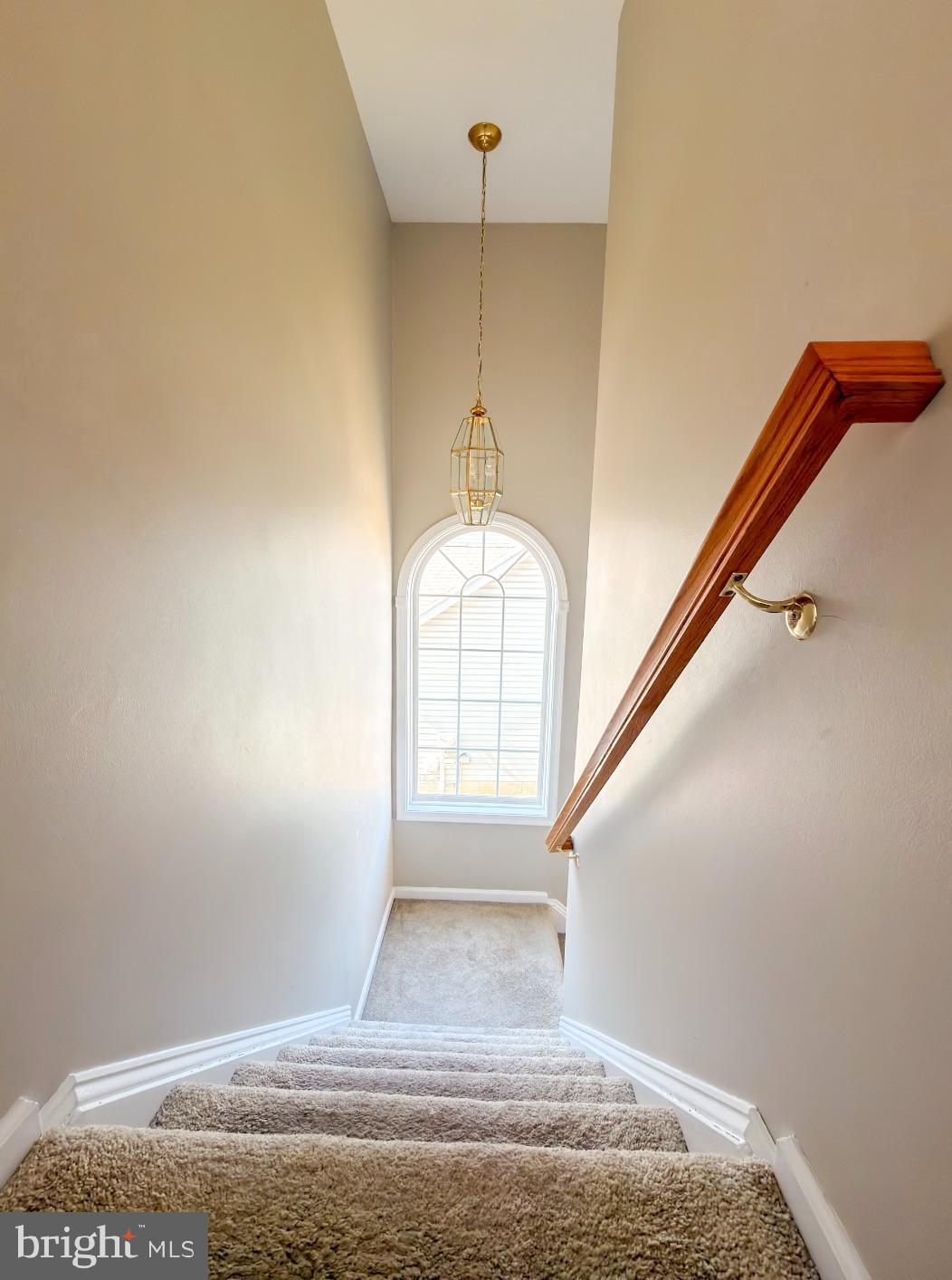 CRESTFIELD - Residential