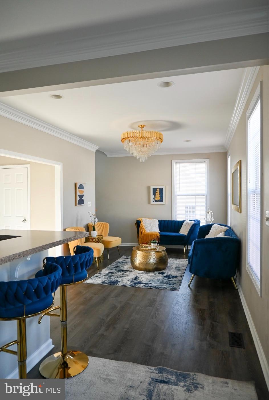 CRESTFIELD - Residential