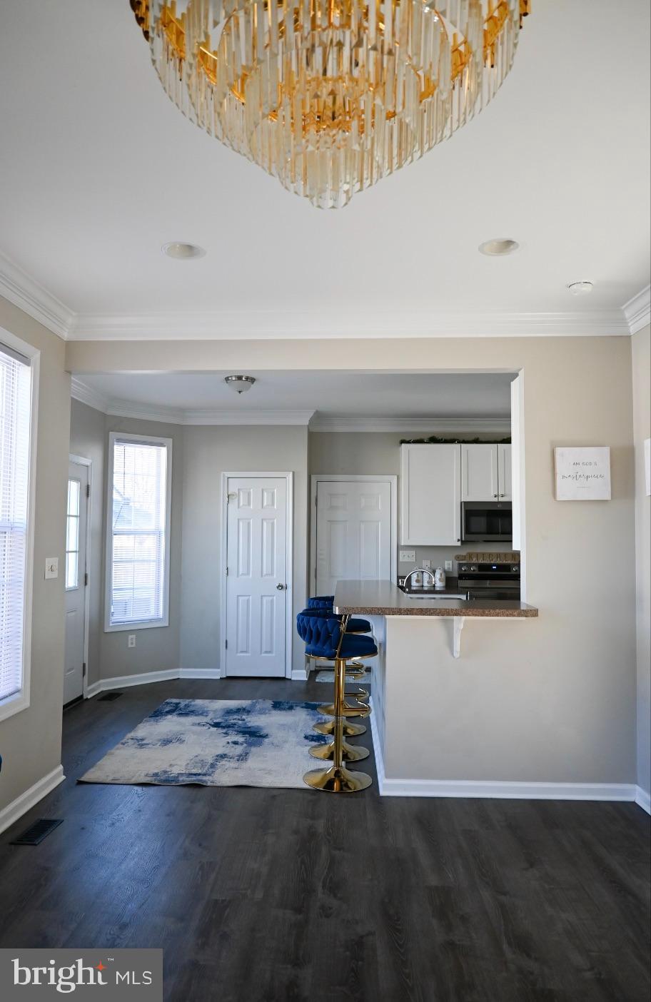 CRESTFIELD - Residential