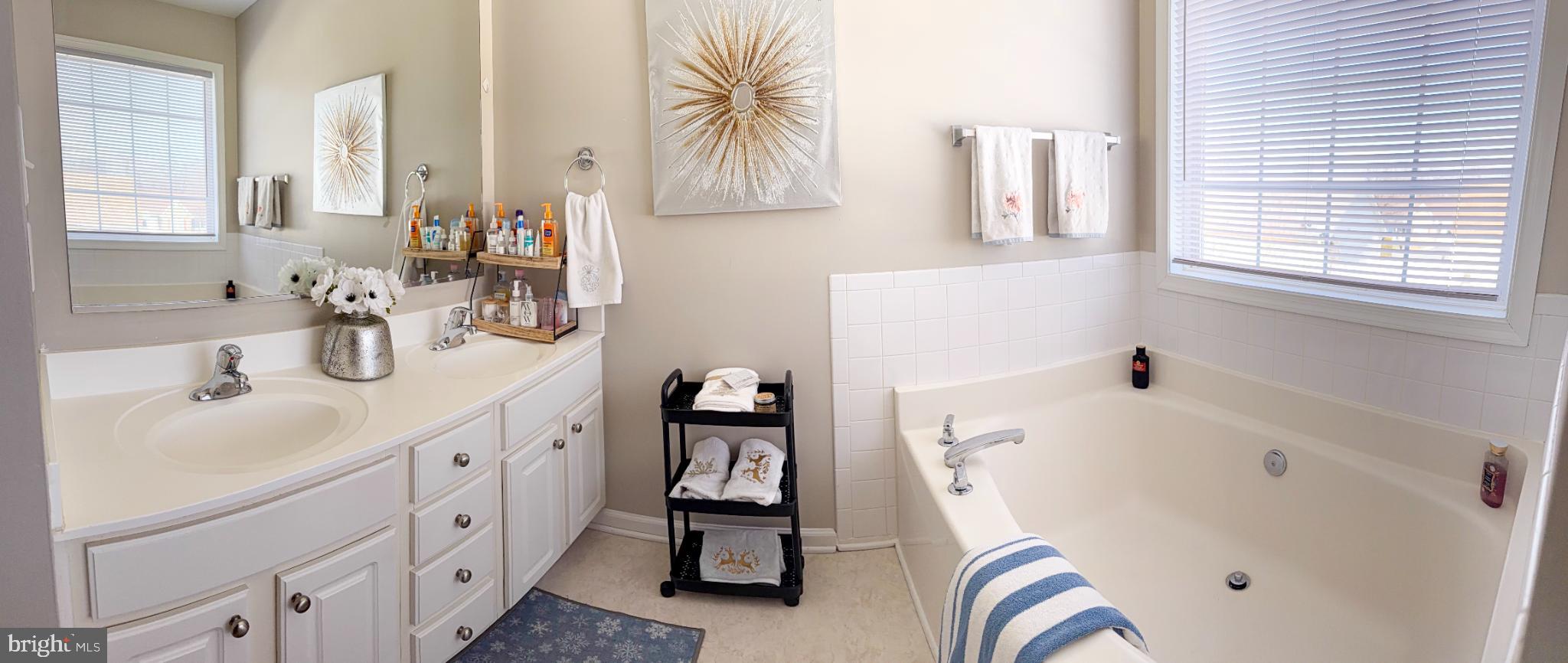 CRESTFIELD - Residential