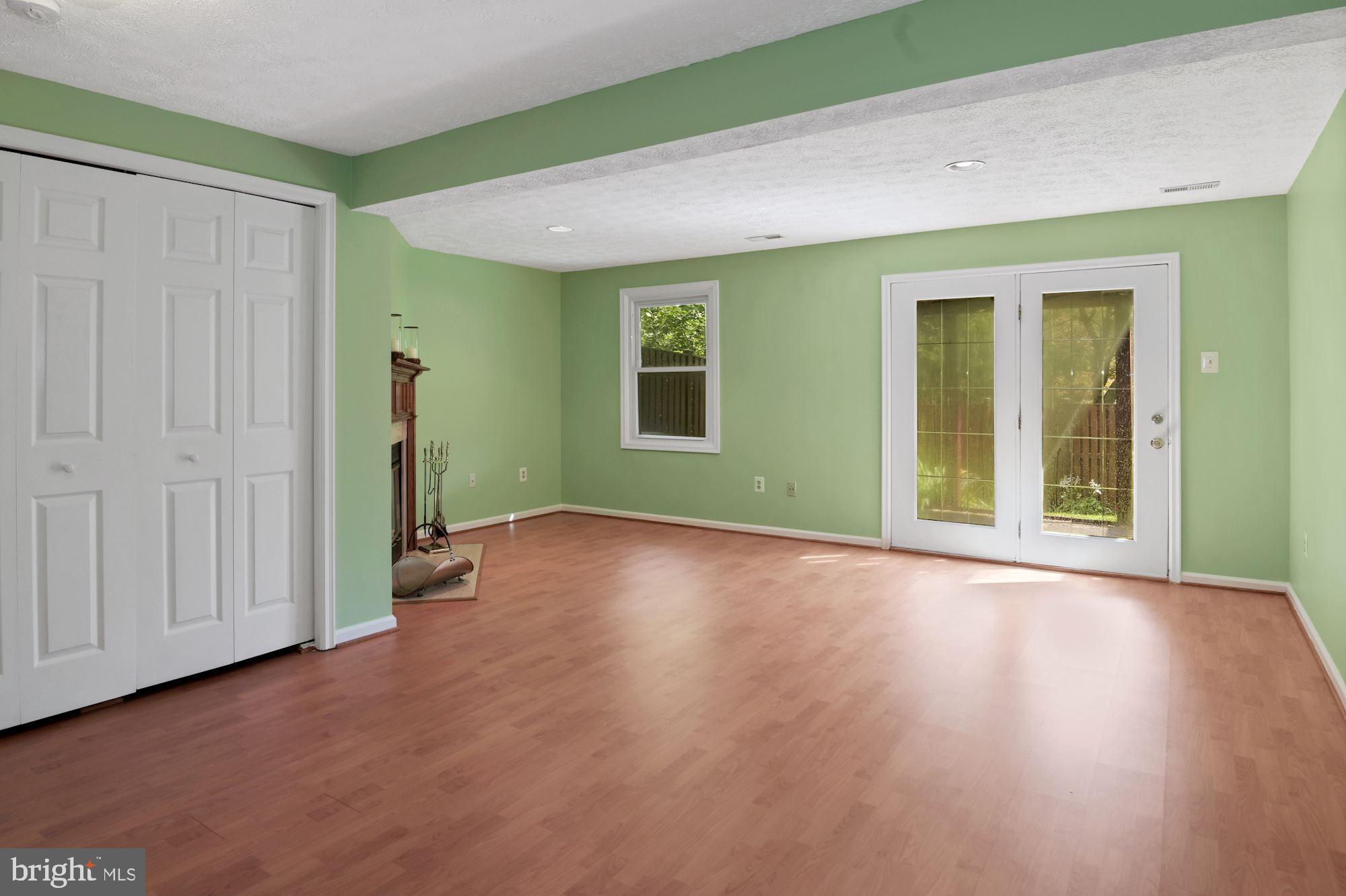 WORTHINGTON GLEN - Residential