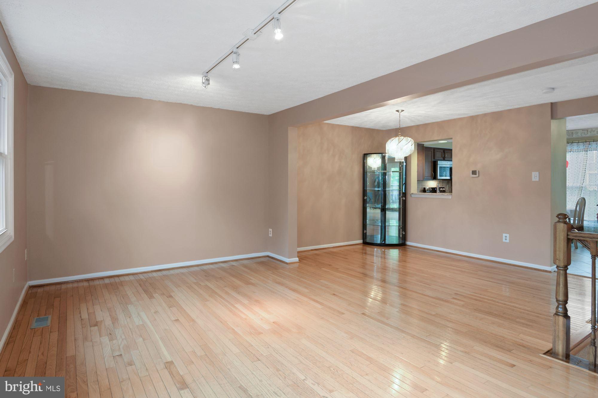 WORTHINGTON GLEN - Residential