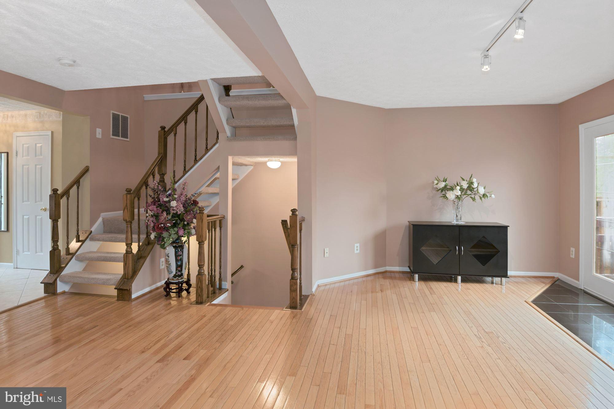 WORTHINGTON GLEN - Residential