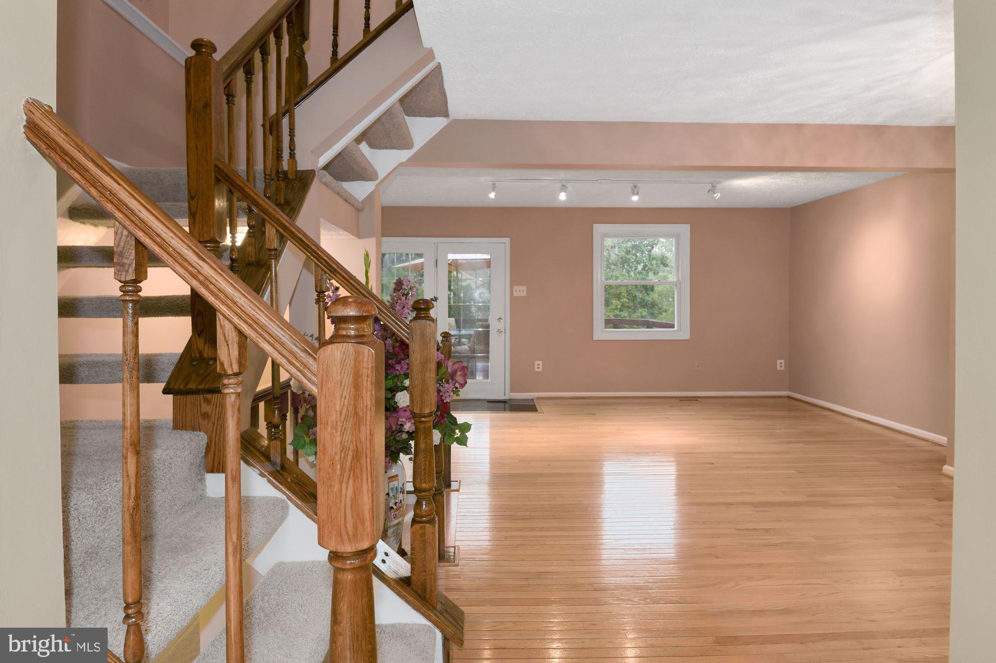 WORTHINGTON GLEN - Residential