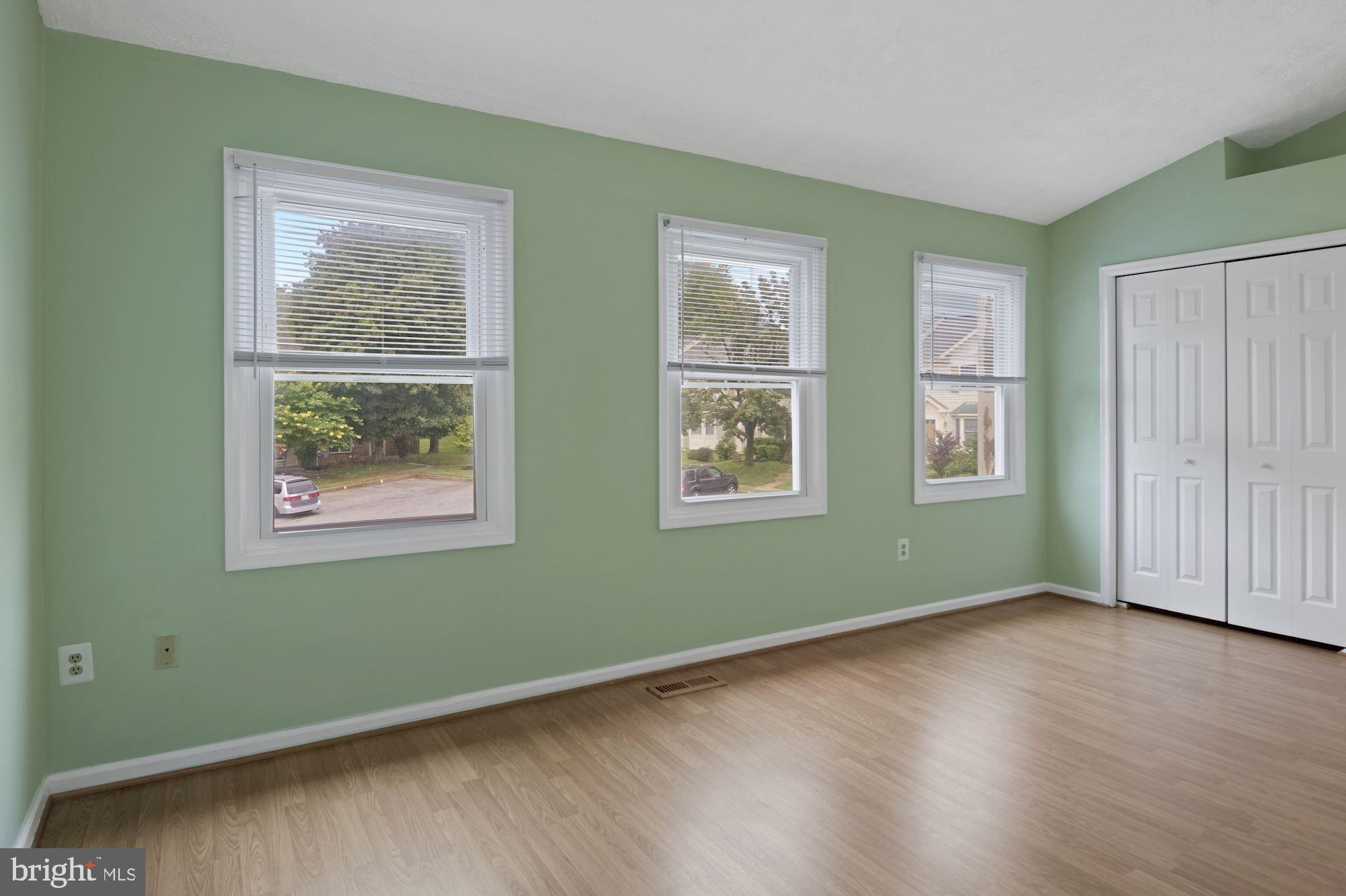 WORTHINGTON GLEN - Residential