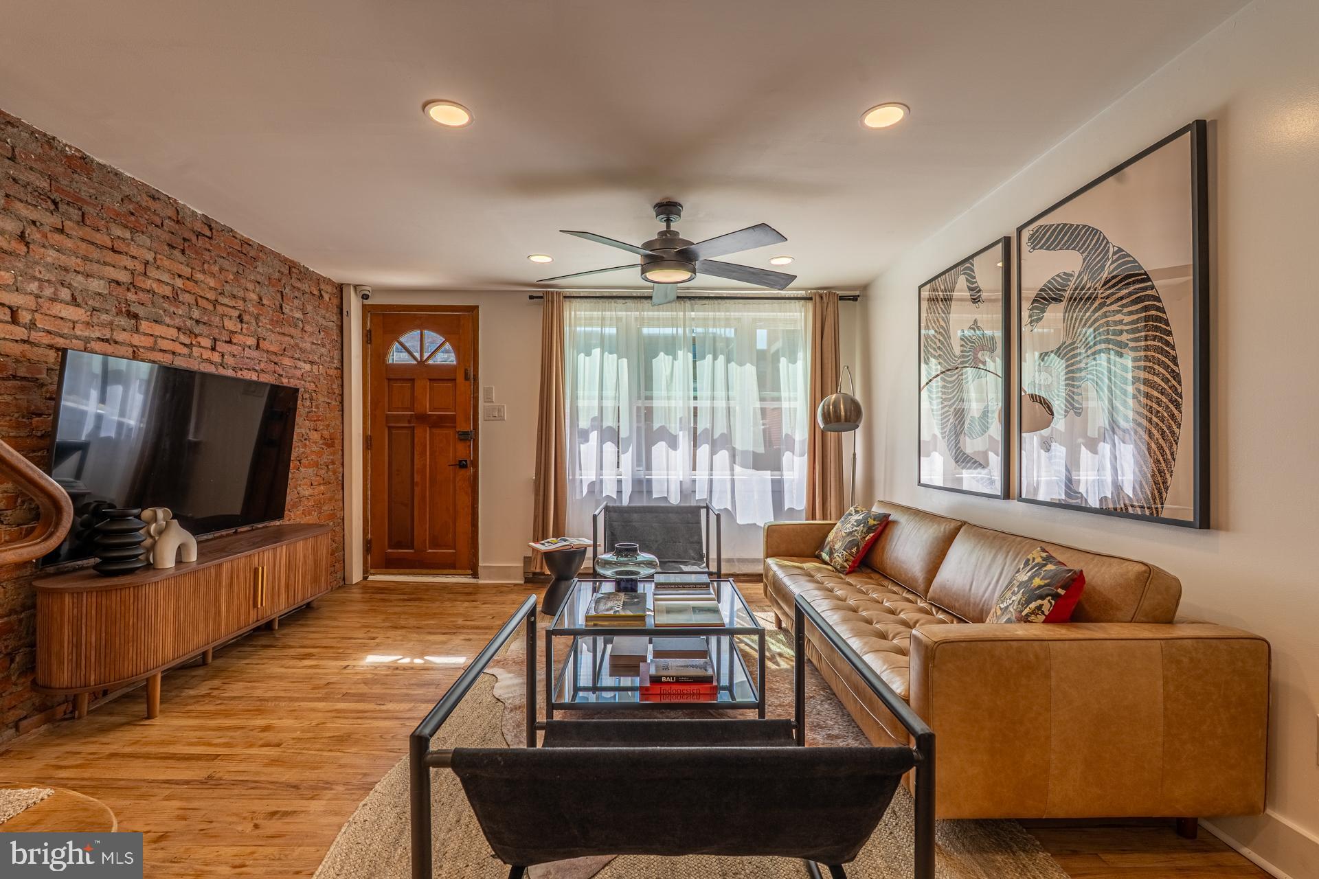 PASSYUNK SQUARE - Residential