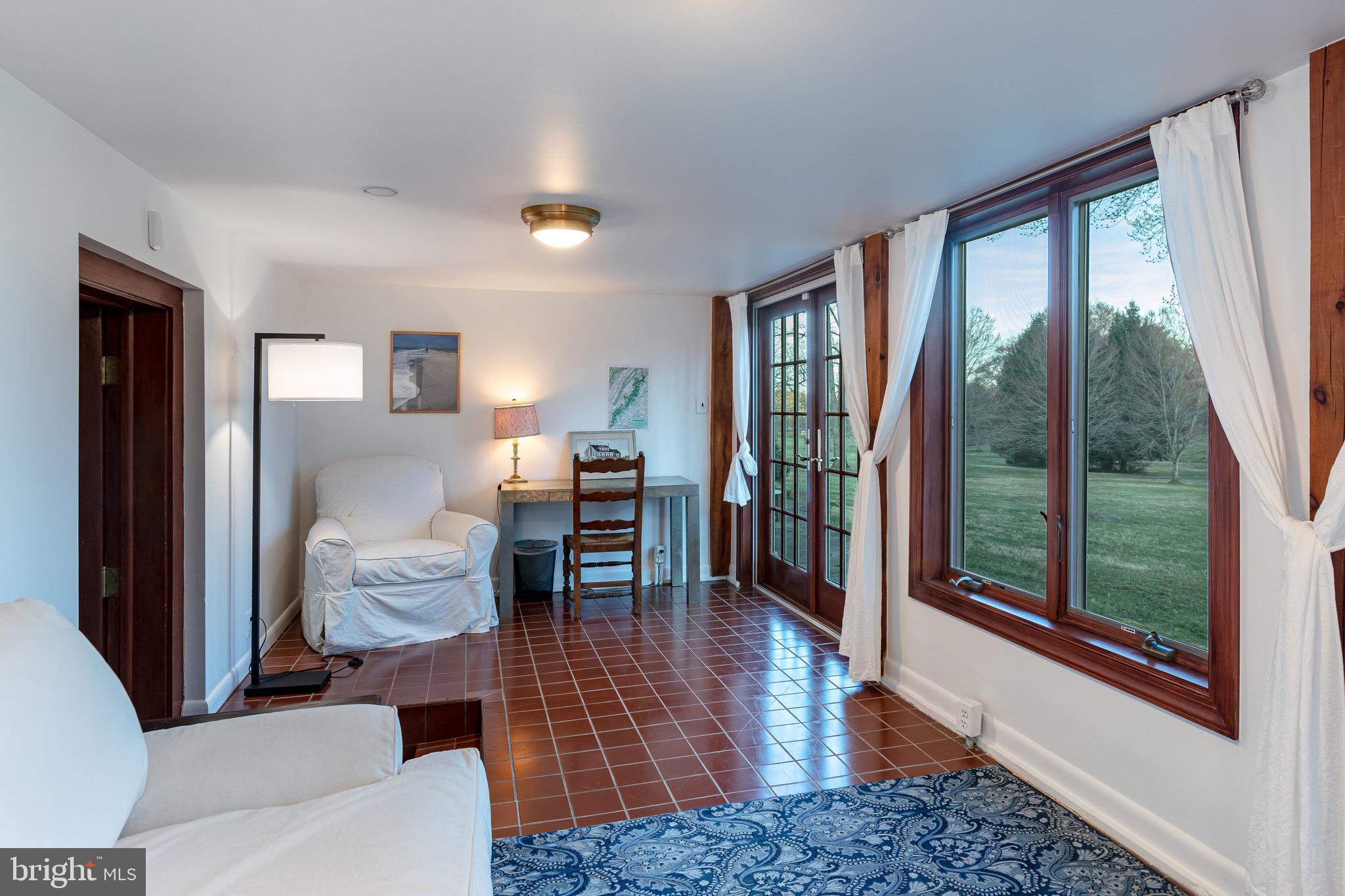 FLEETWOOD FARMS - Residential