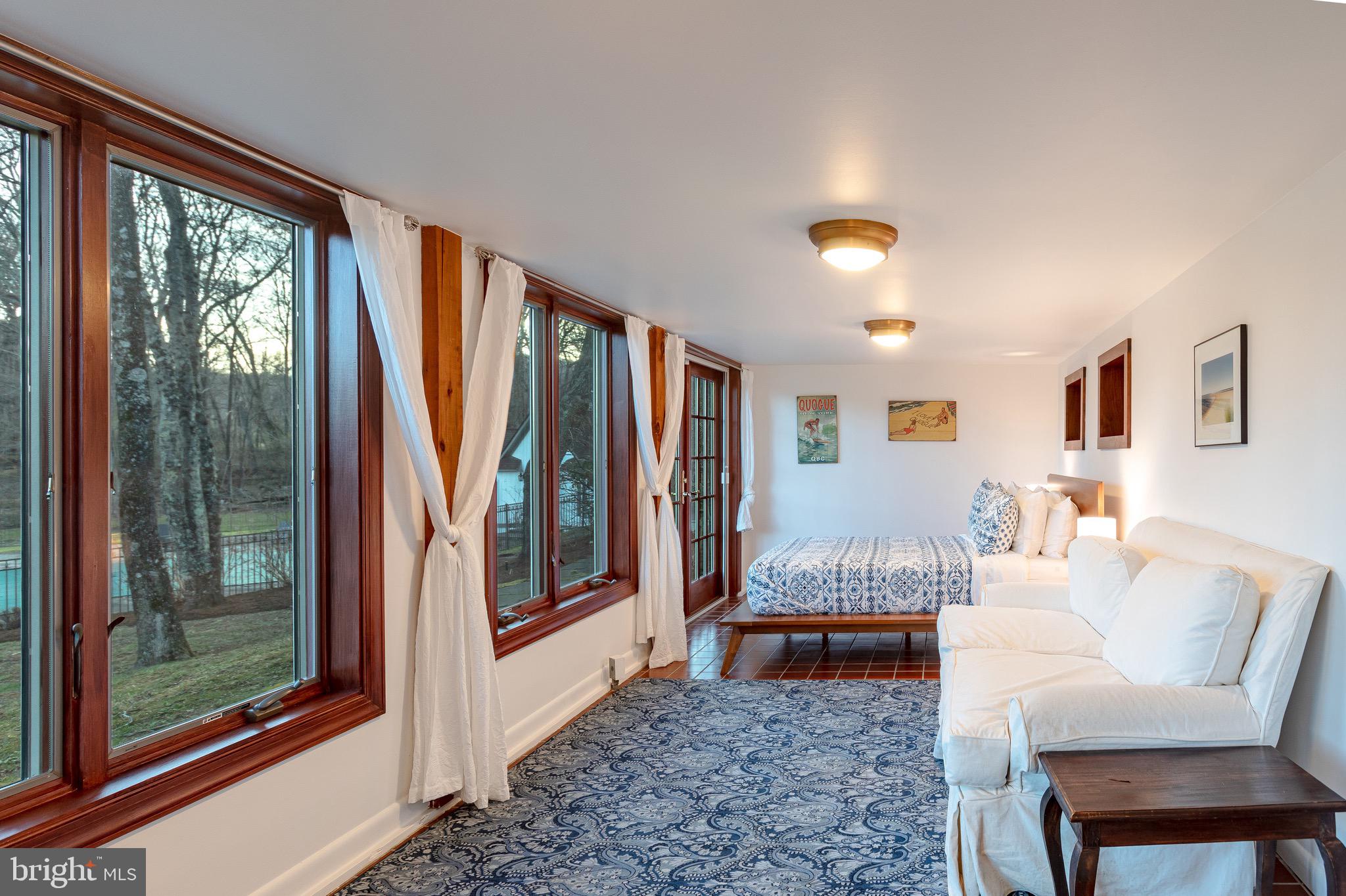 FLEETWOOD FARMS - Residential