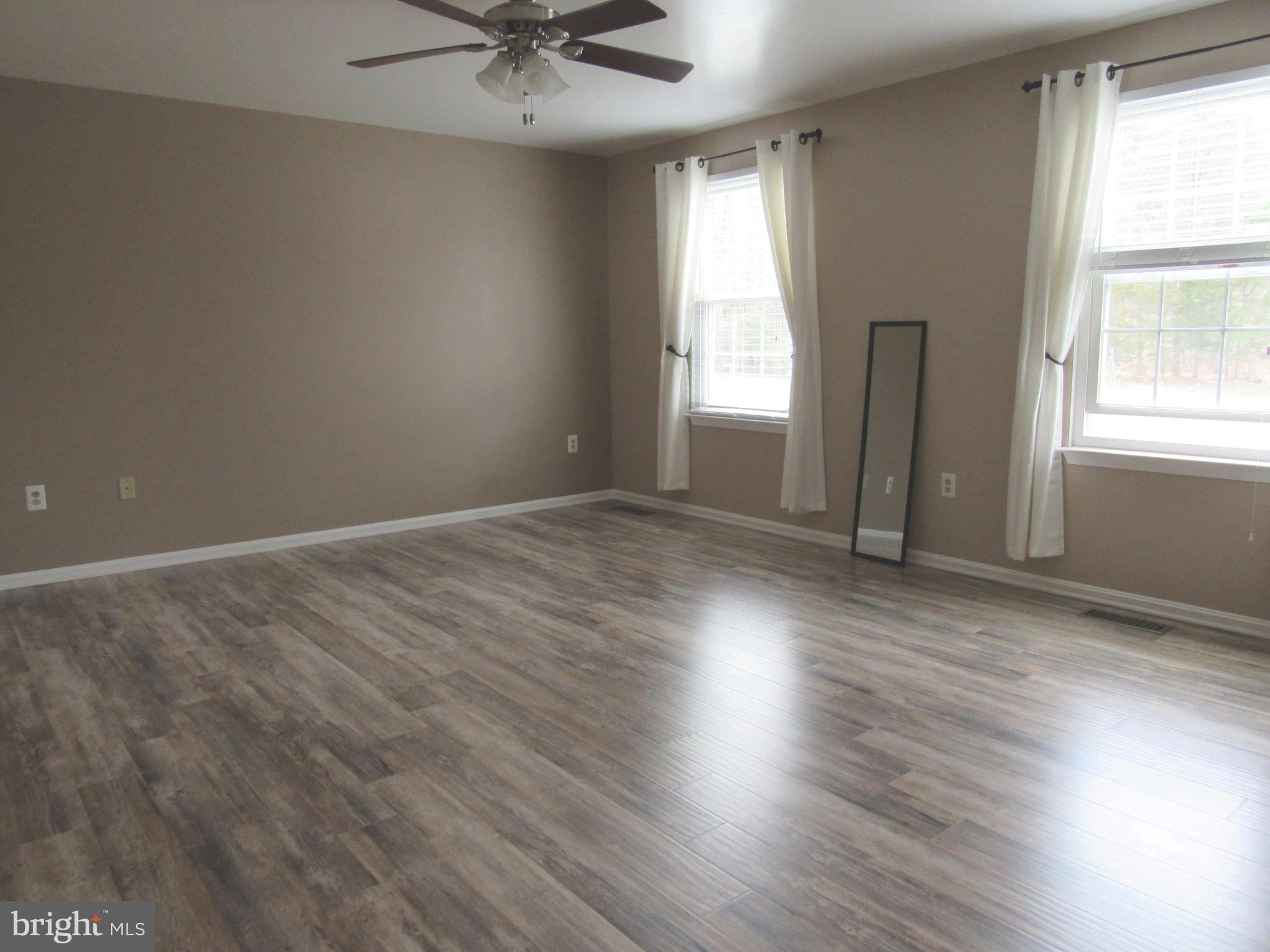 ELLENWOOD - Residential