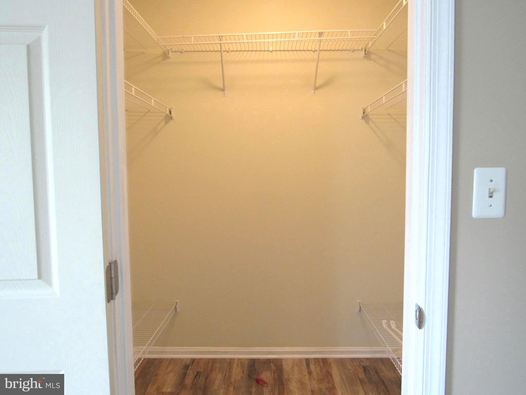 ELLENWOOD - Residential