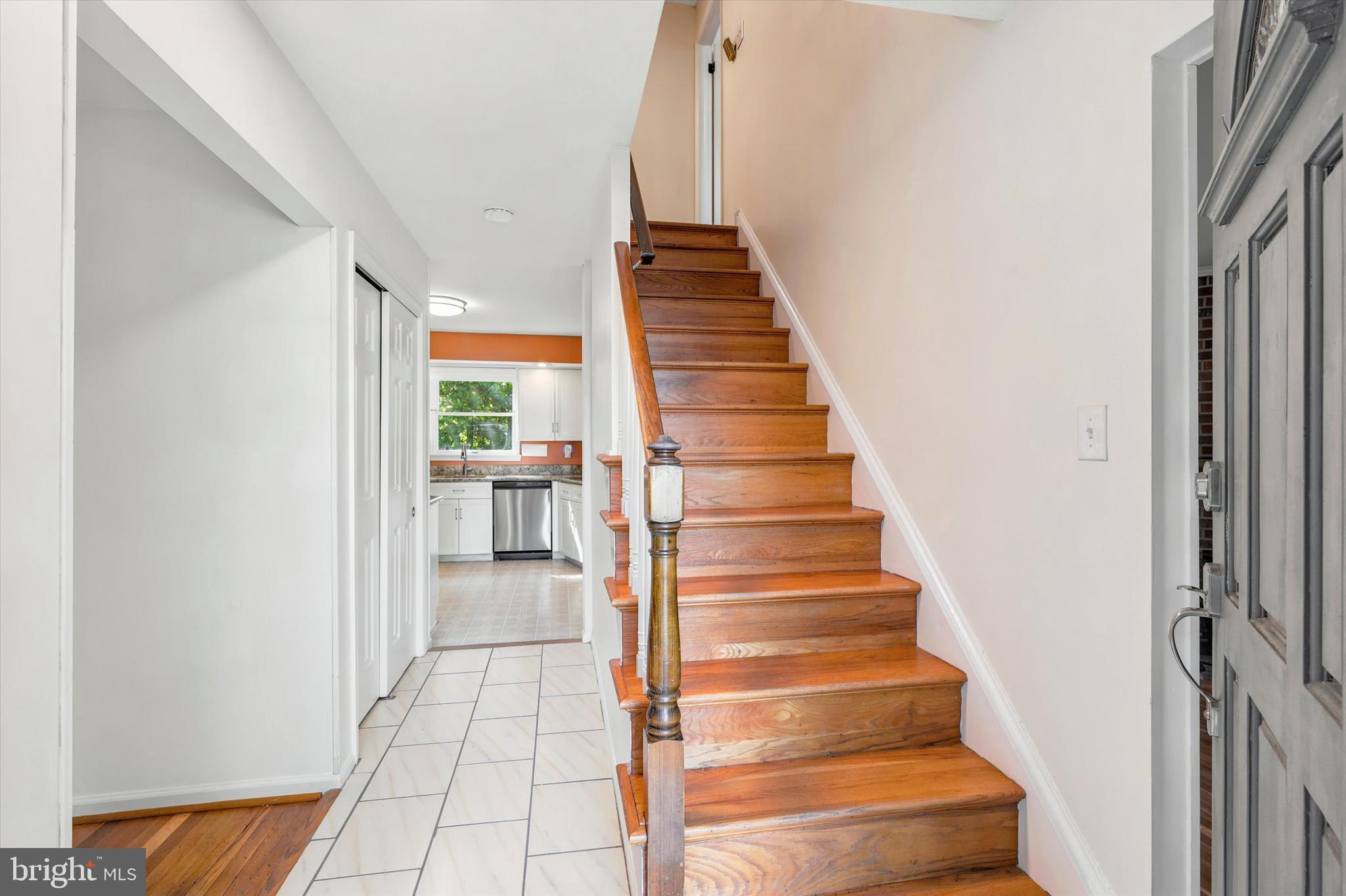 29 LITTLE LANE