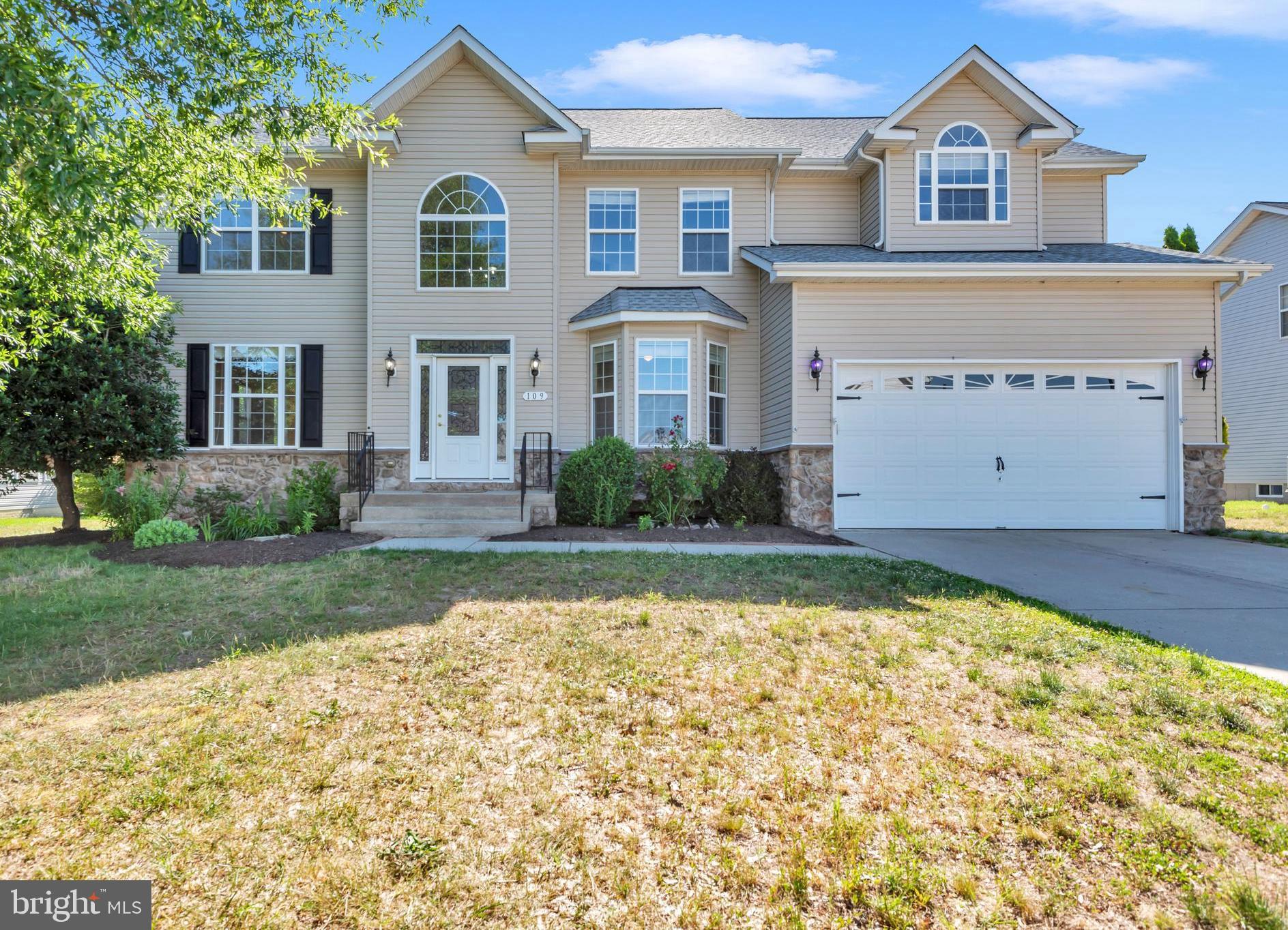 109 BRIARWOOD CIRCLE
