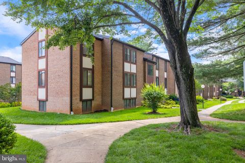 9731 KINGS CROWN COURT 201 FAIRFAX VA 22031