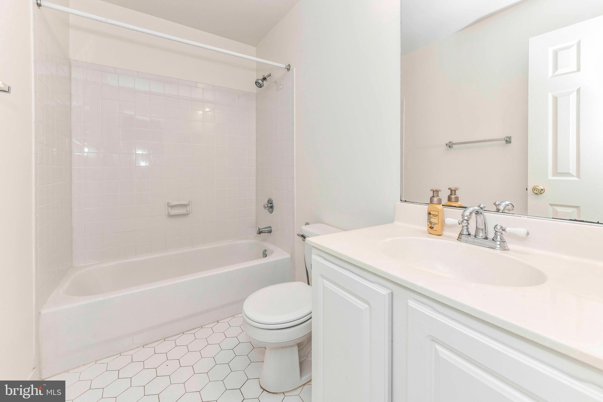 ARMISTEAD PARK - Residential Lease