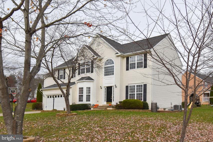 REDWOOD LAKES - Residential