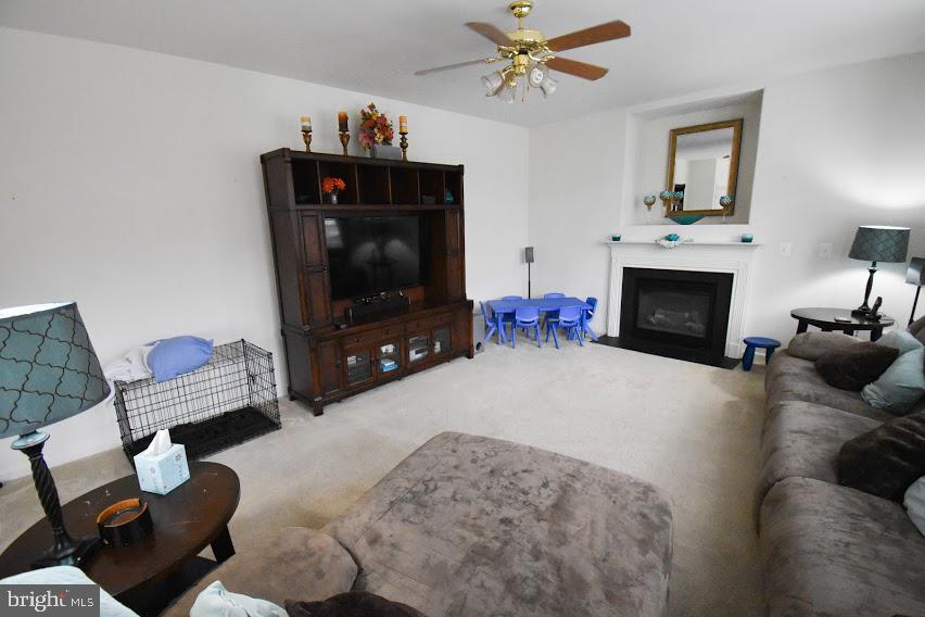 REDWOOD LAKES - Residential