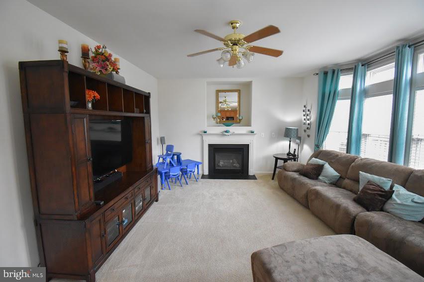 REDWOOD LAKES - Residential