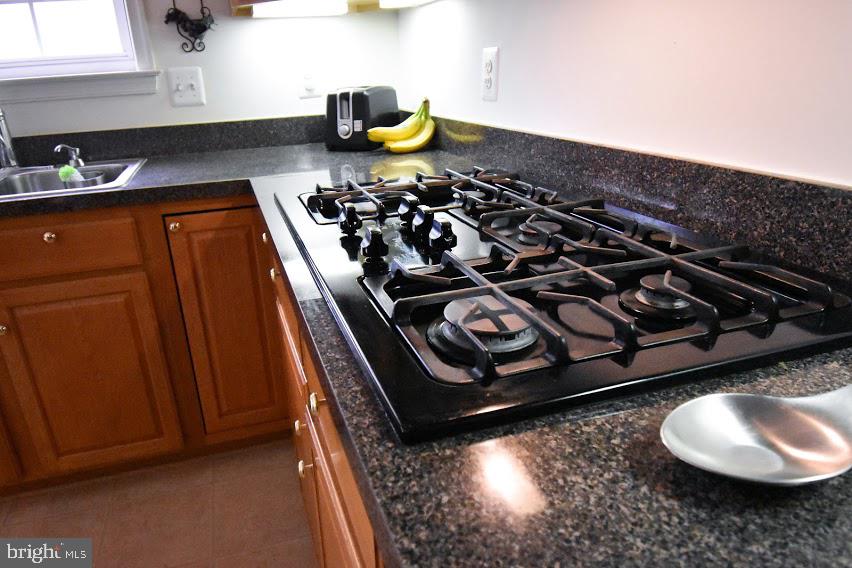 REDWOOD LAKES - Residential