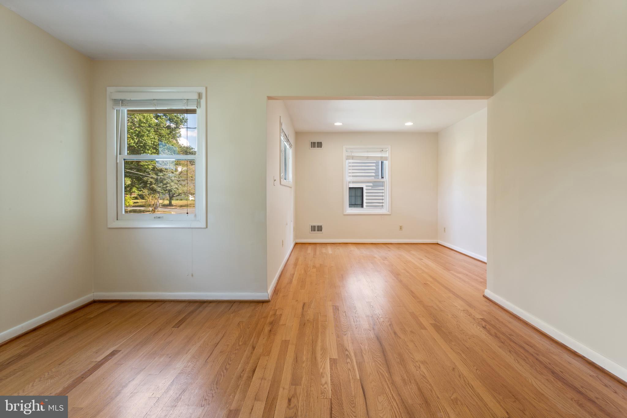 OAKWOOD KNOLLS - Residential