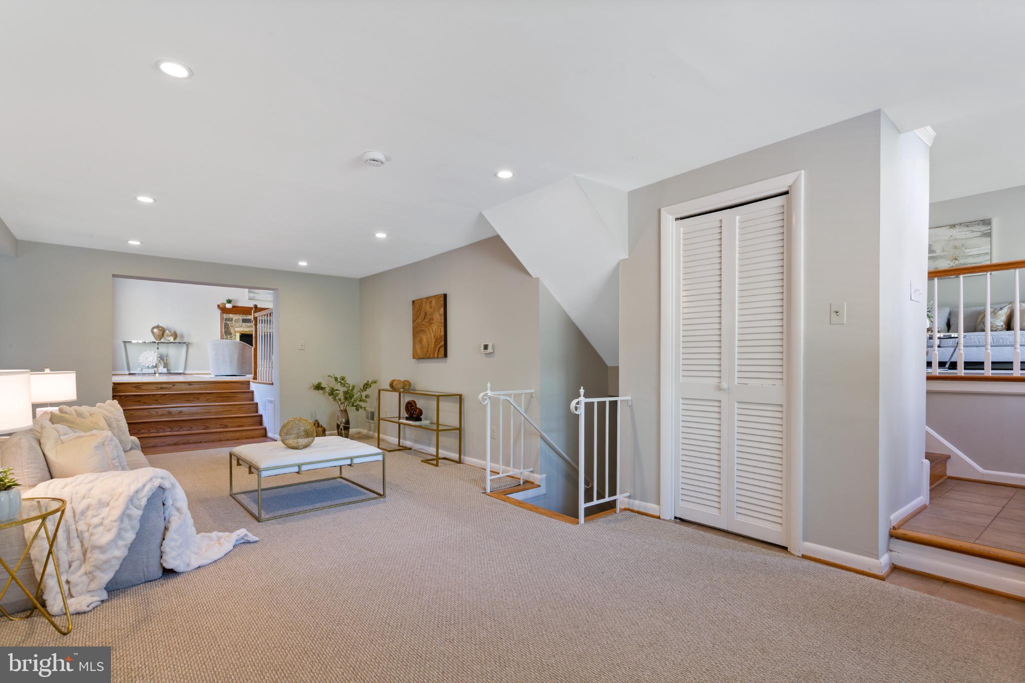 OAKWOOD KNOLLS - Residential