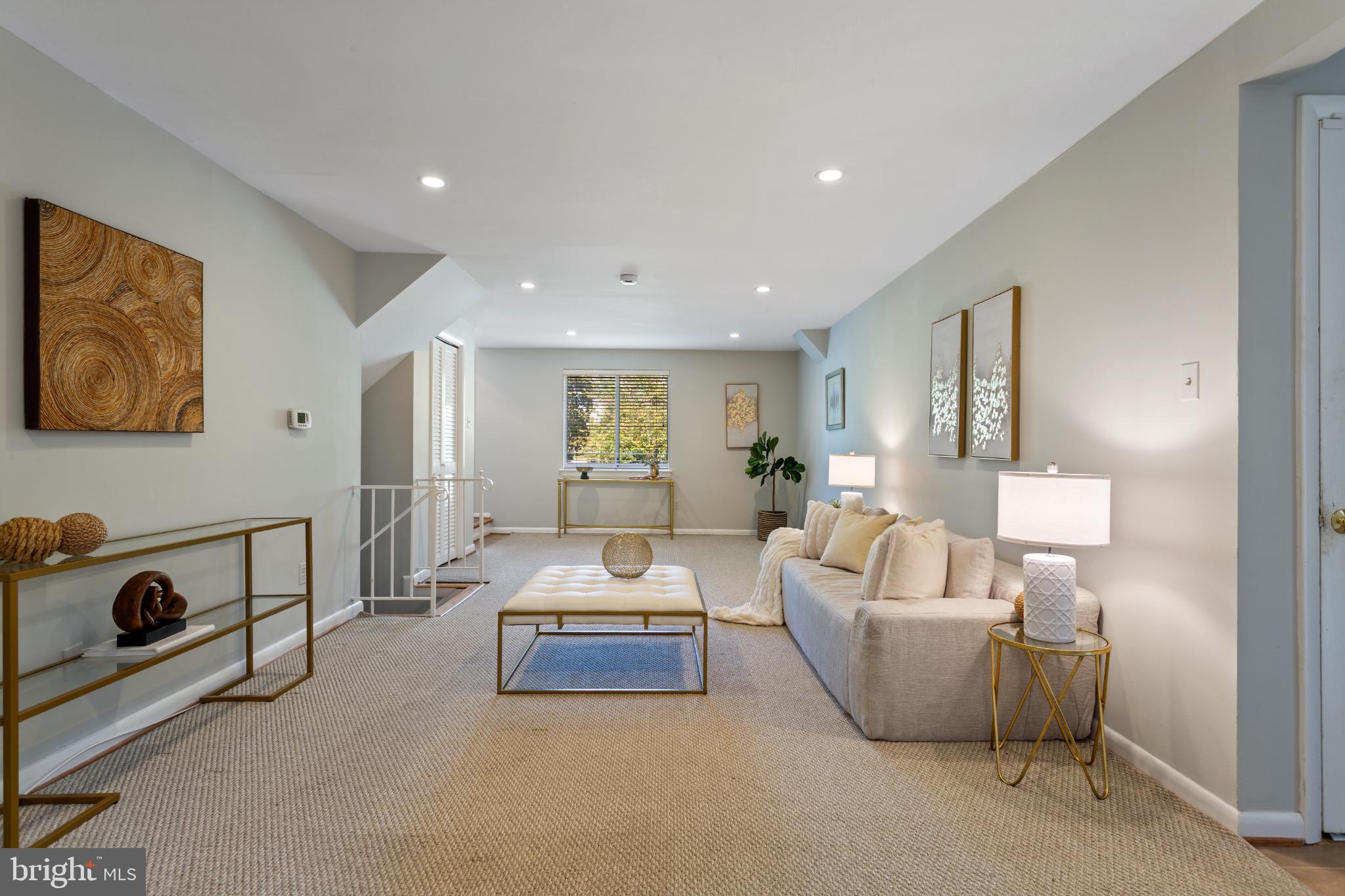 OAKWOOD KNOLLS - Residential