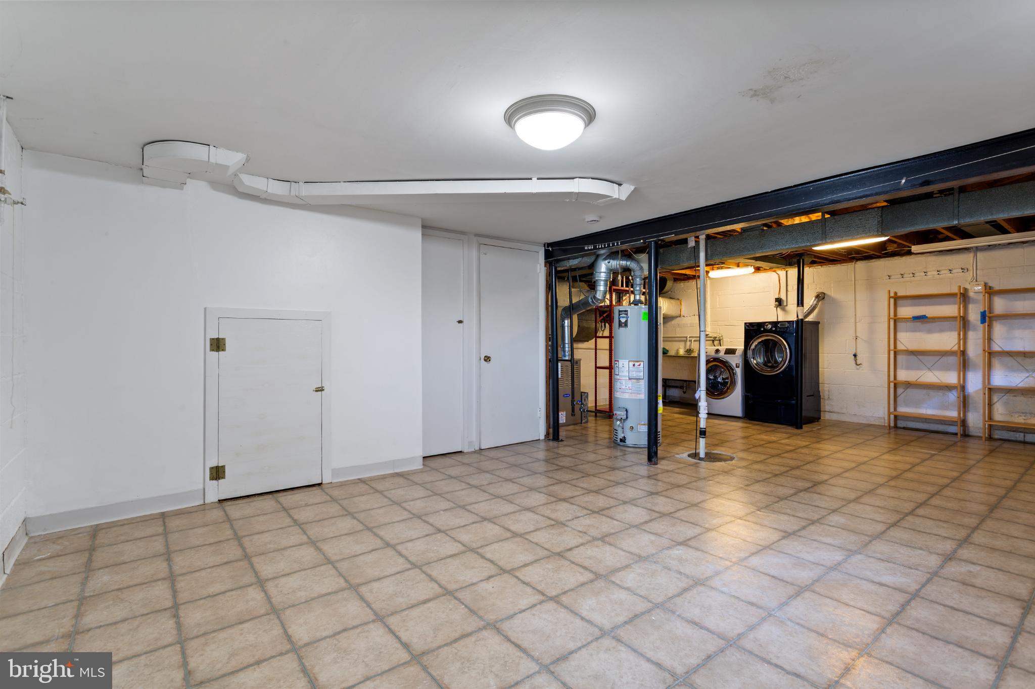 OAKWOOD KNOLLS - Residential