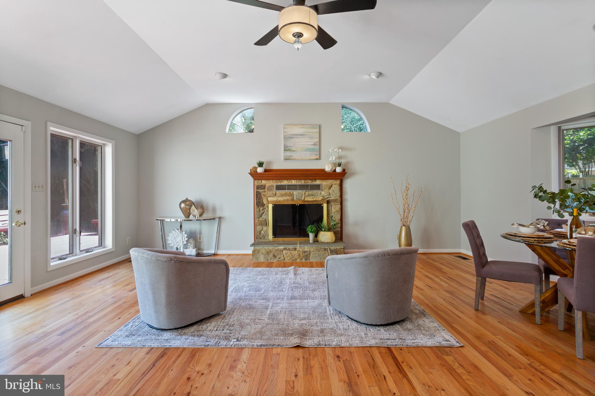 OAKWOOD KNOLLS - Residential