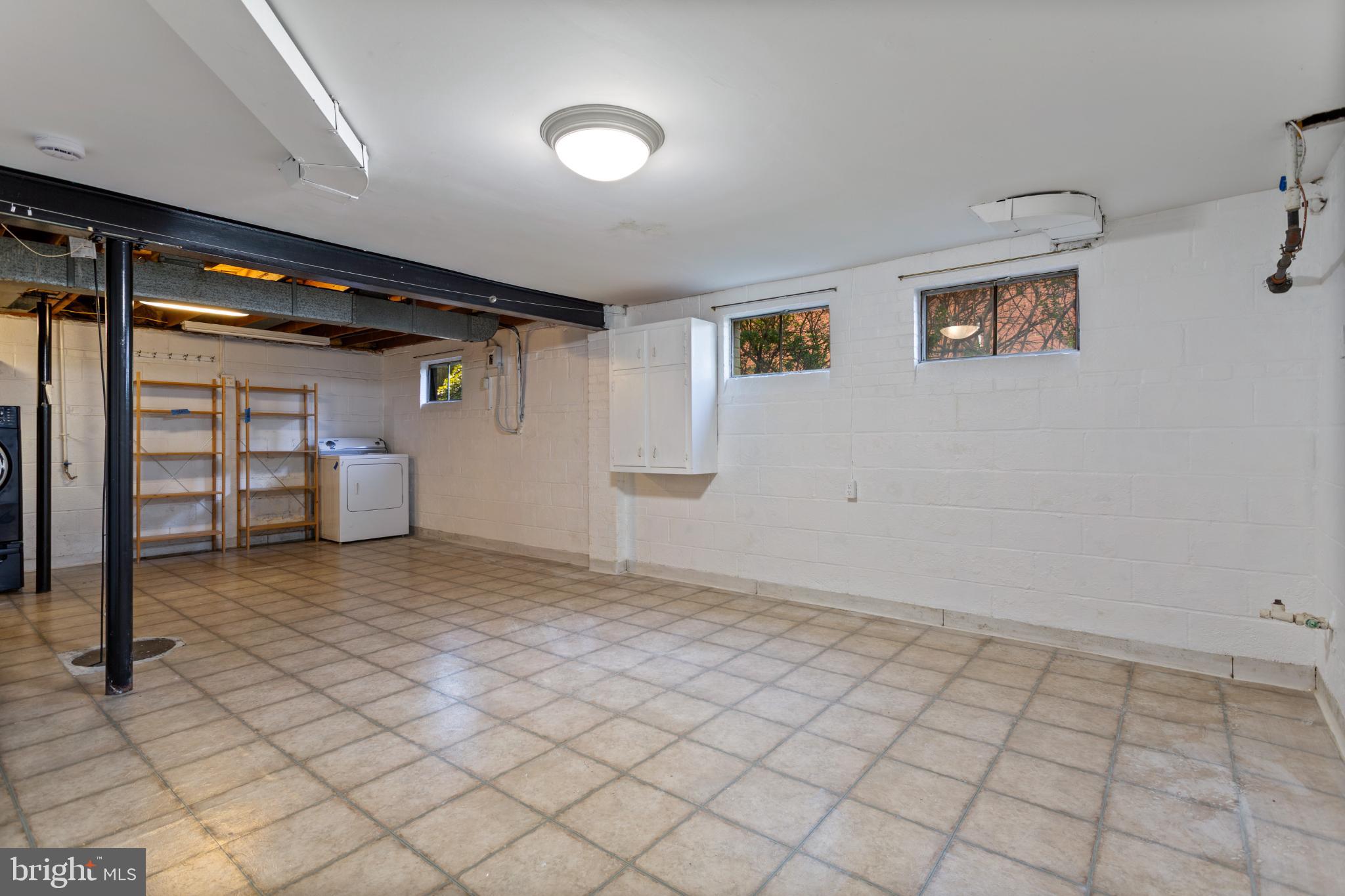 OAKWOOD KNOLLS - Residential