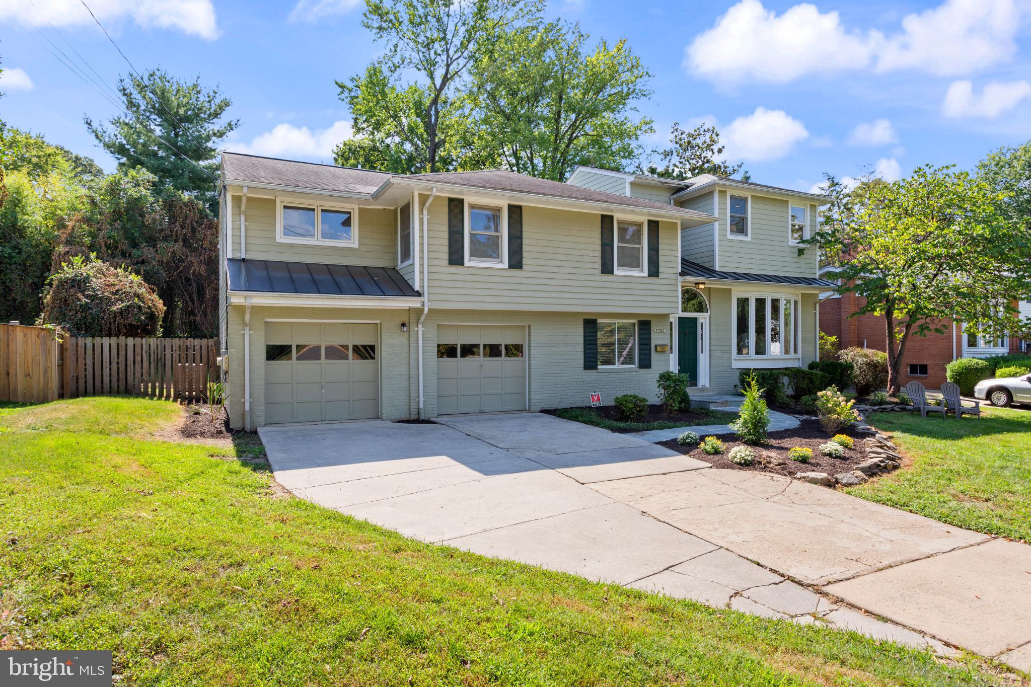 OAKWOOD KNOLLS - Residential