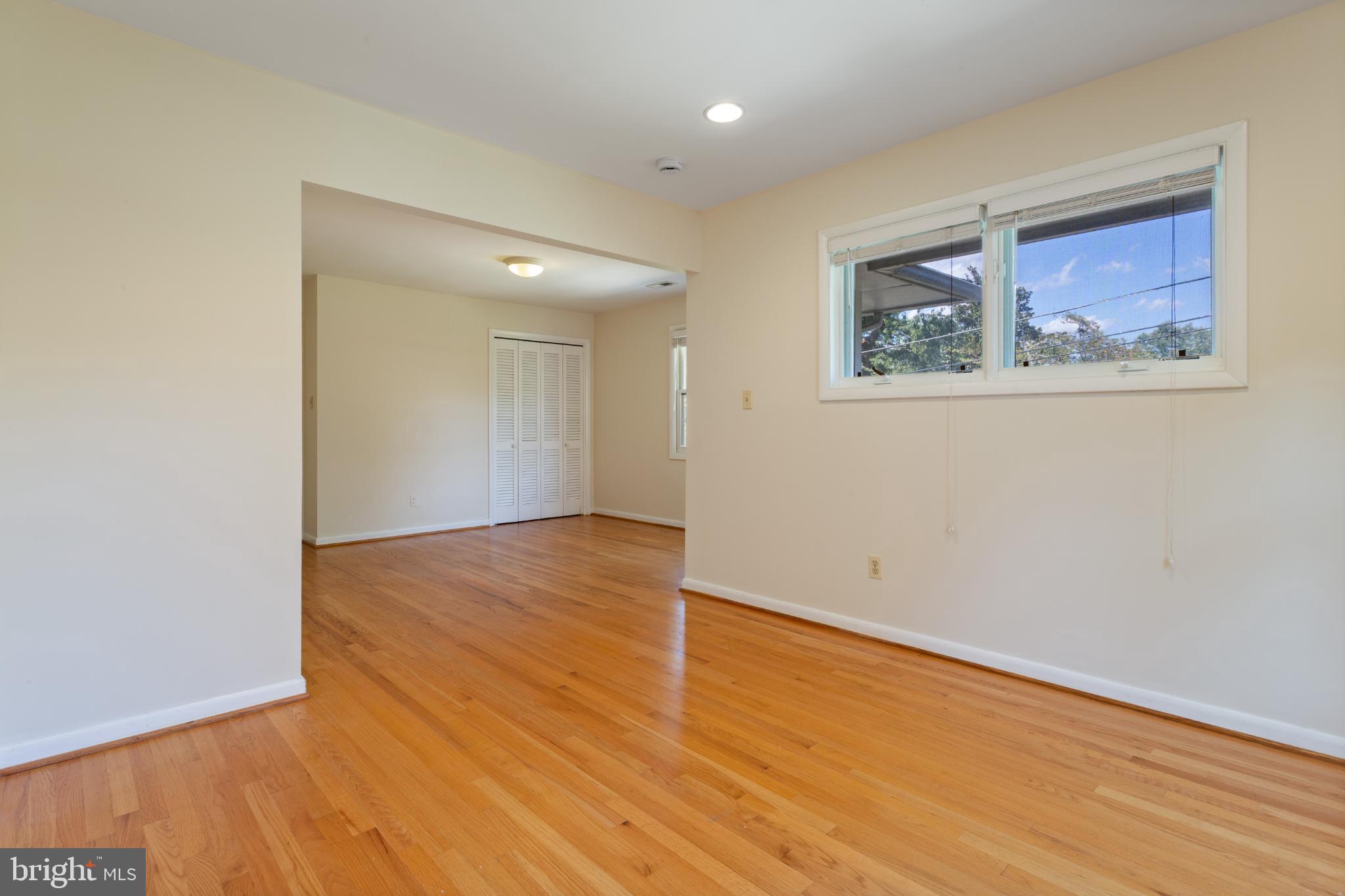 OAKWOOD KNOLLS - Residential