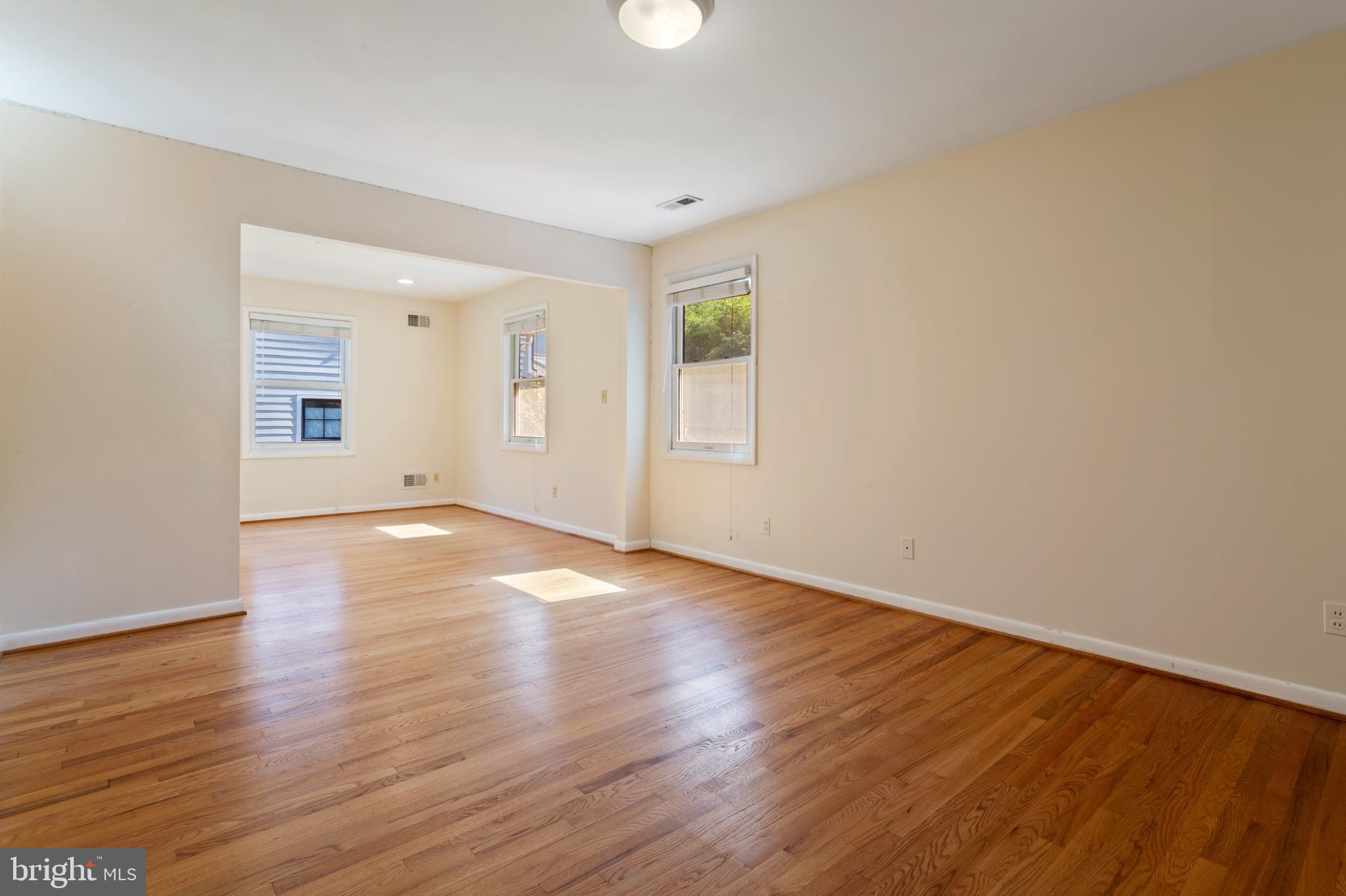 OAKWOOD KNOLLS - Residential