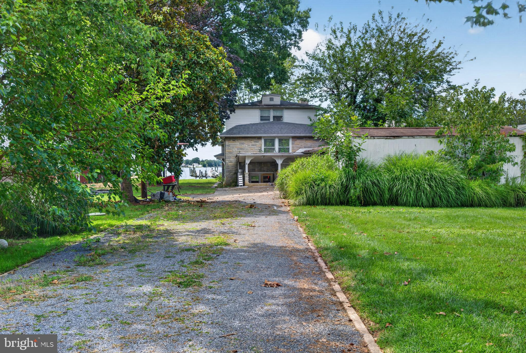 828 COLD SPRING ROAD