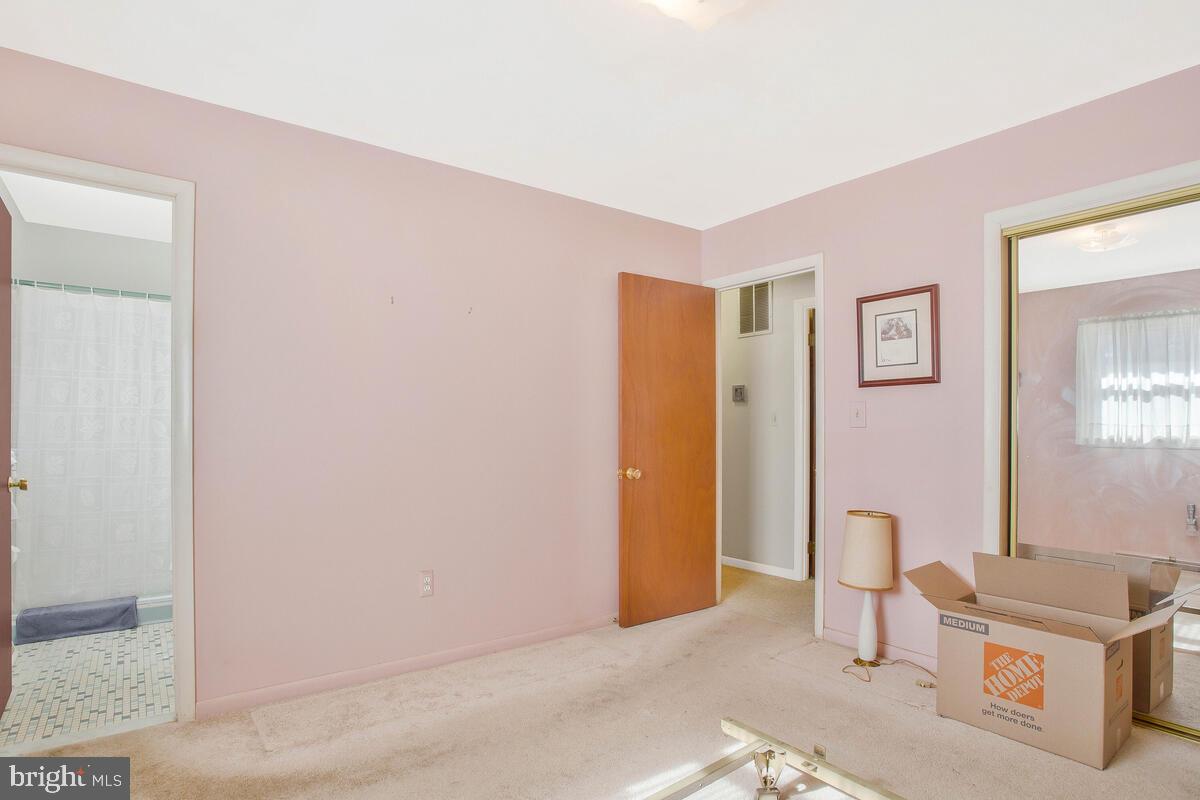 HILLMEADE MANOR - Residential