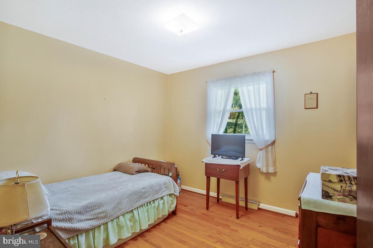 HILLMEADE MANOR - Residential