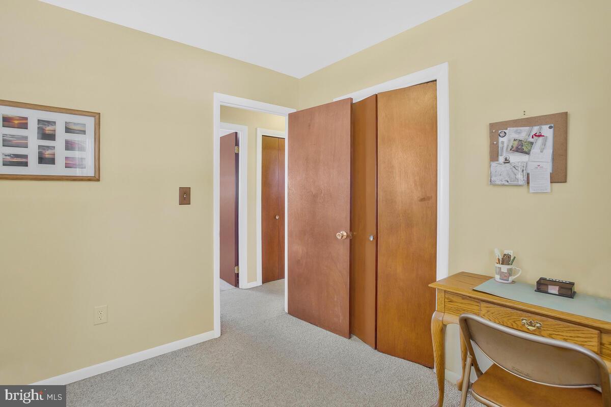 HILLMEADE MANOR - Residential