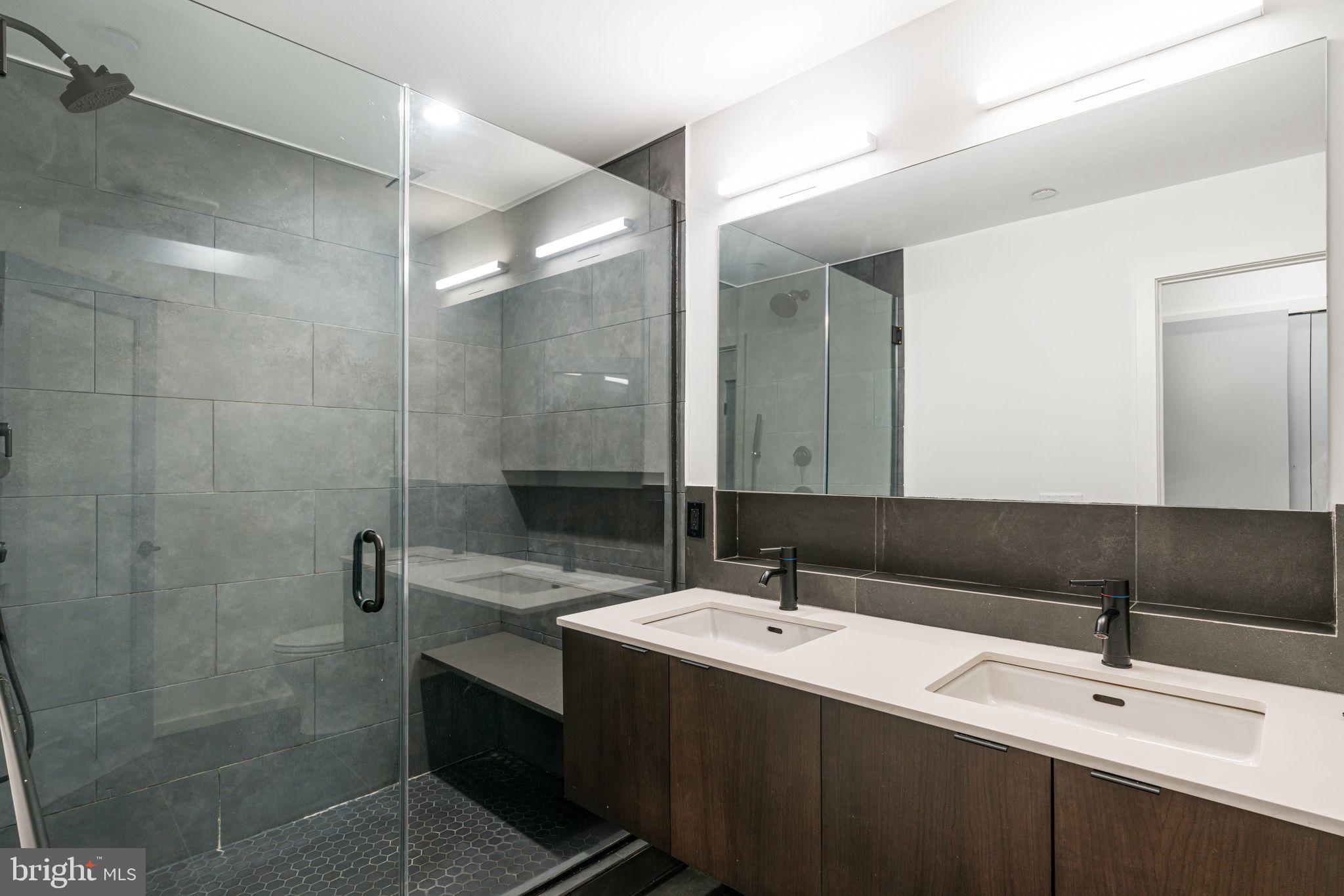 GRADUATE HOSPITAL - Residential Lease