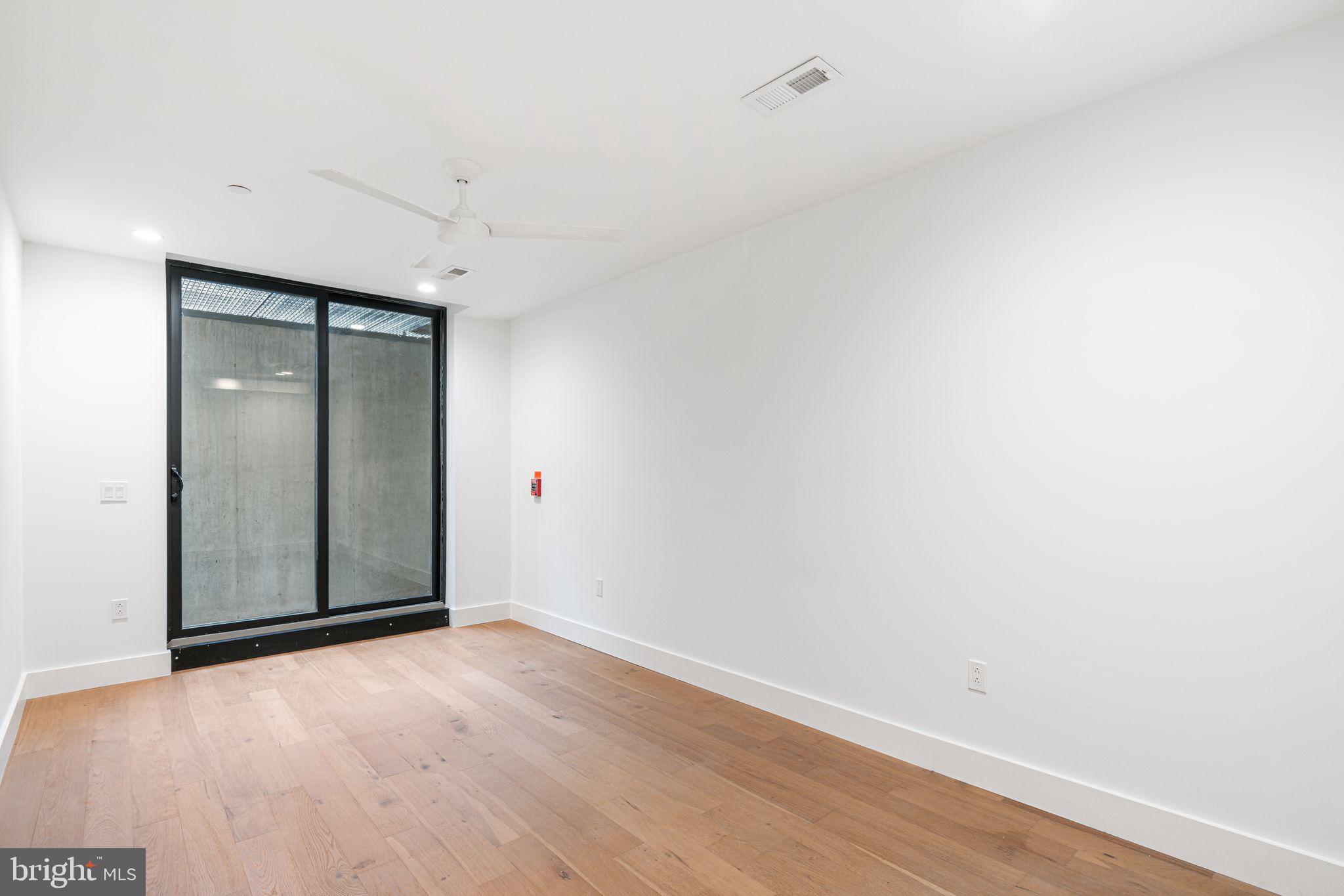 GRADUATE HOSPITAL - Residential Lease