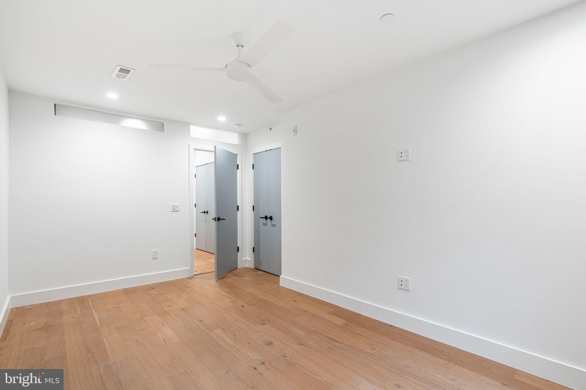 GRADUATE HOSPITAL - Residential Lease