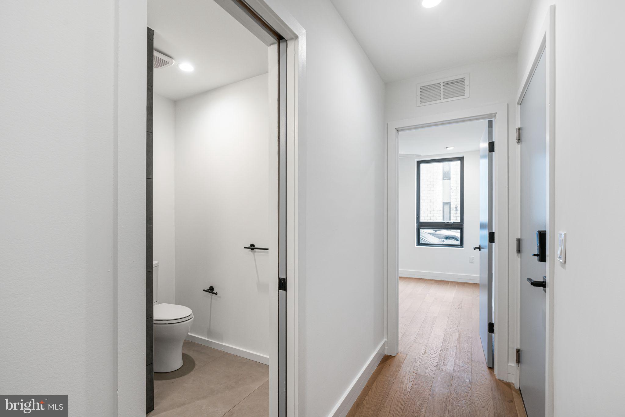 GRADUATE HOSPITAL - Residential Lease