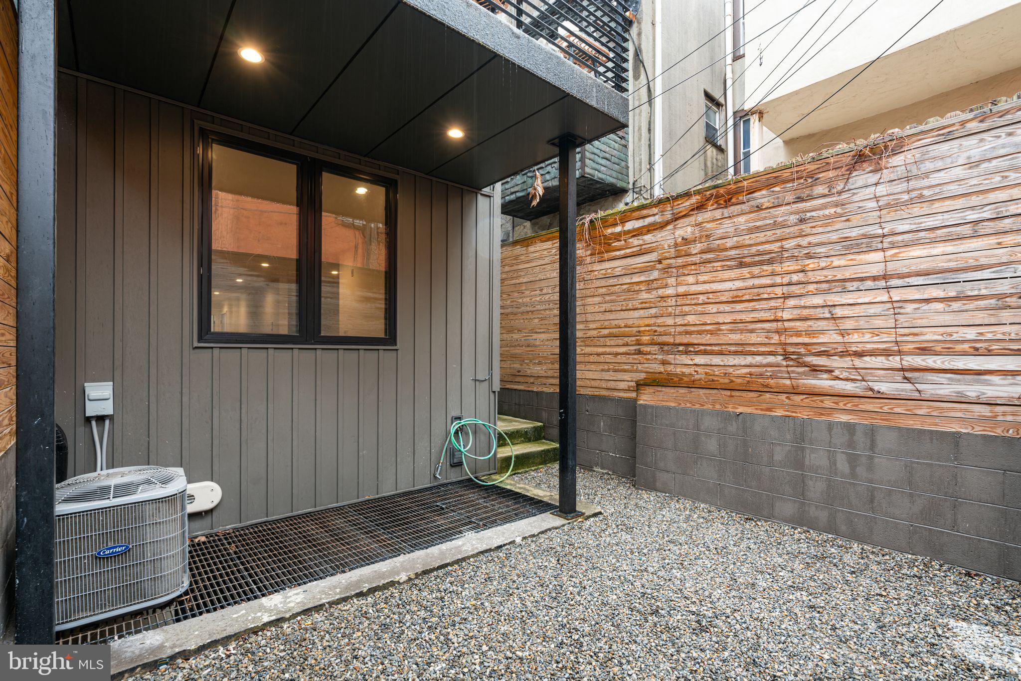 GRADUATE HOSPITAL - Residential Lease