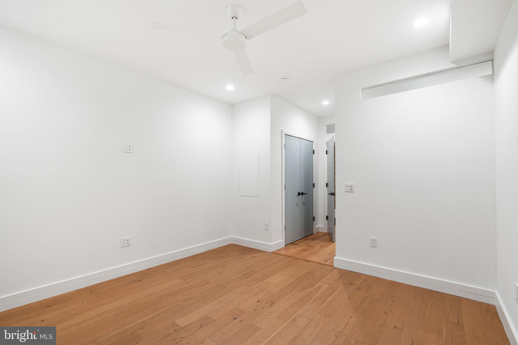 GRADUATE HOSPITAL - Residential Lease