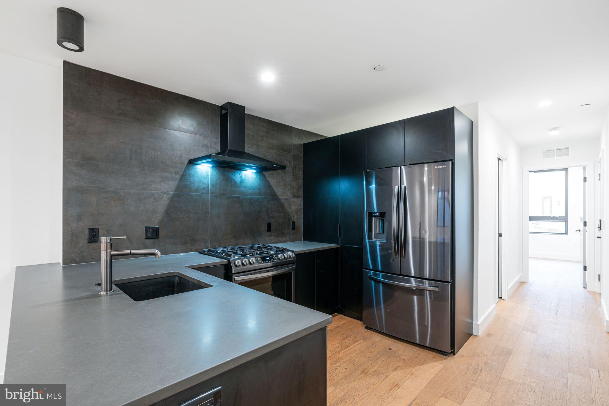 GRADUATE HOSPITAL - Residential Lease