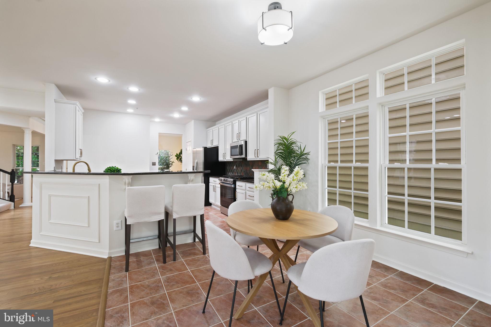 LAKELANDS - Residential