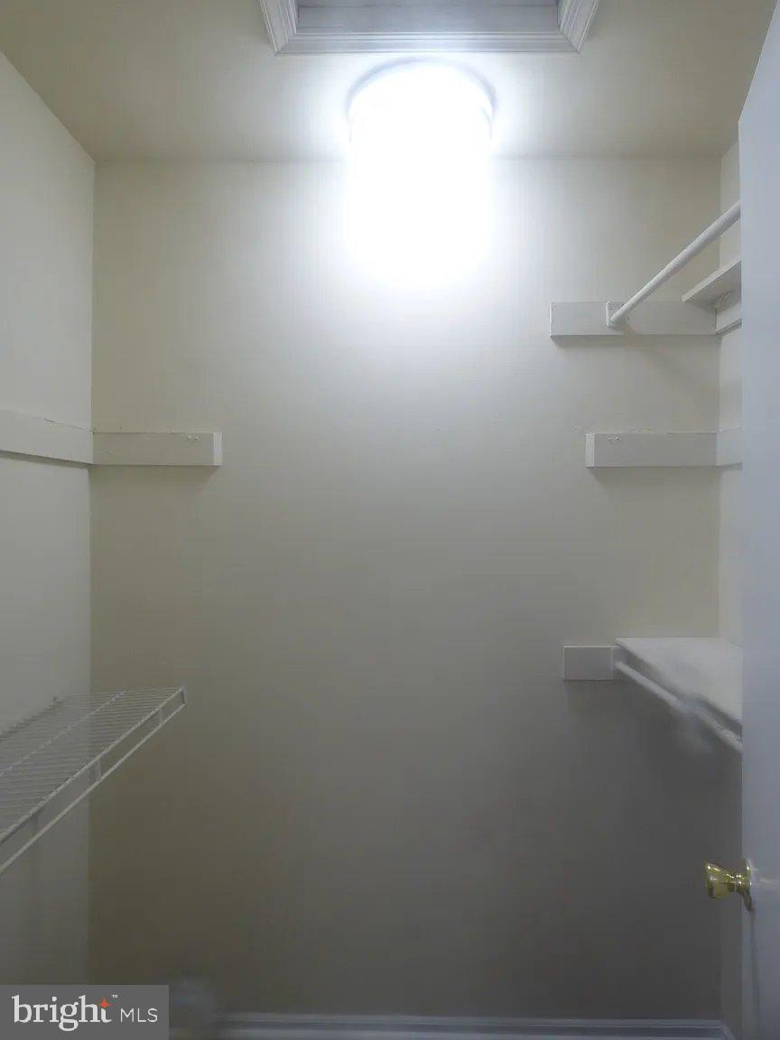 COLLEGE SQUARE - Residential Lease