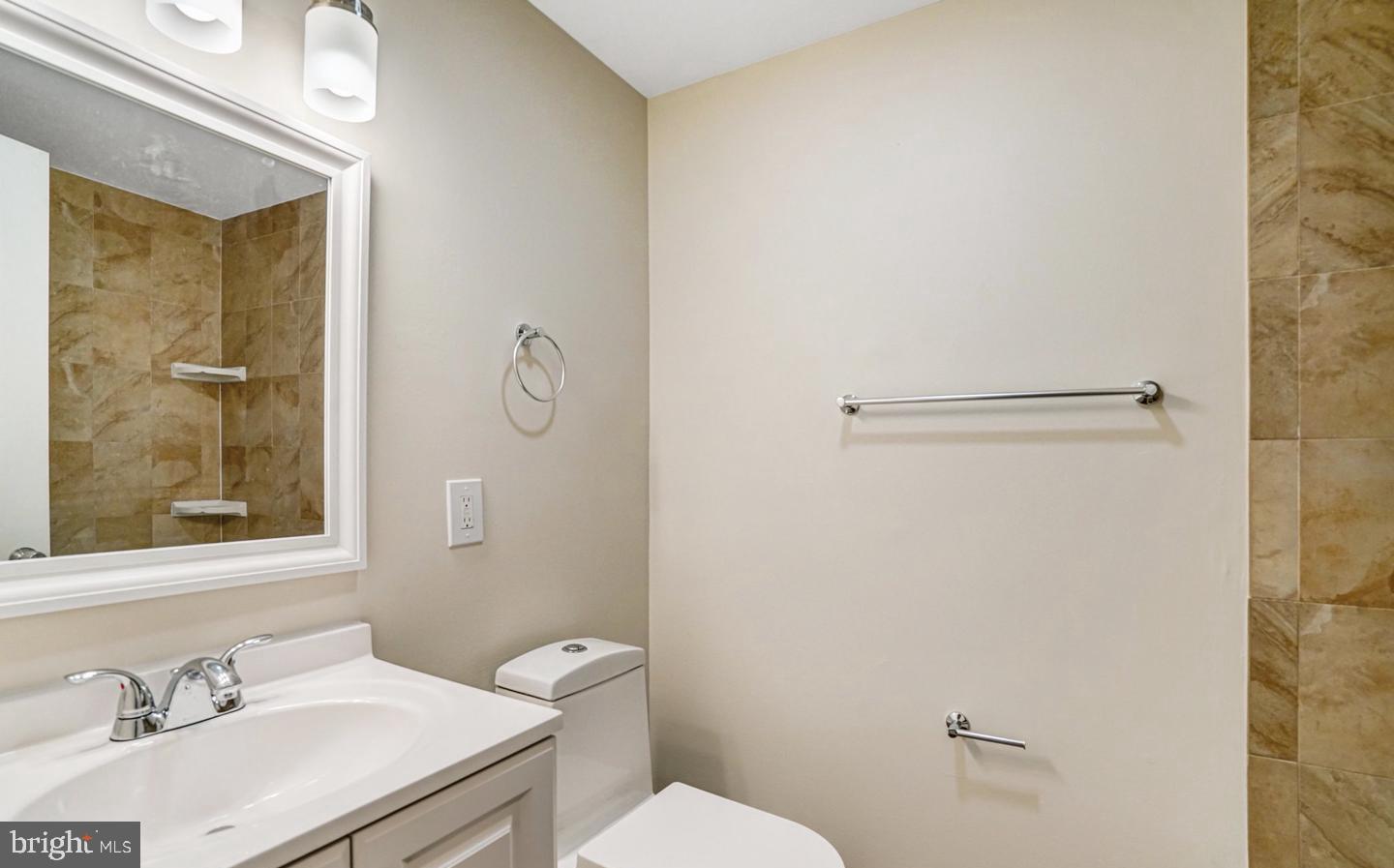 BARCROFT HILLS - Residential Lease