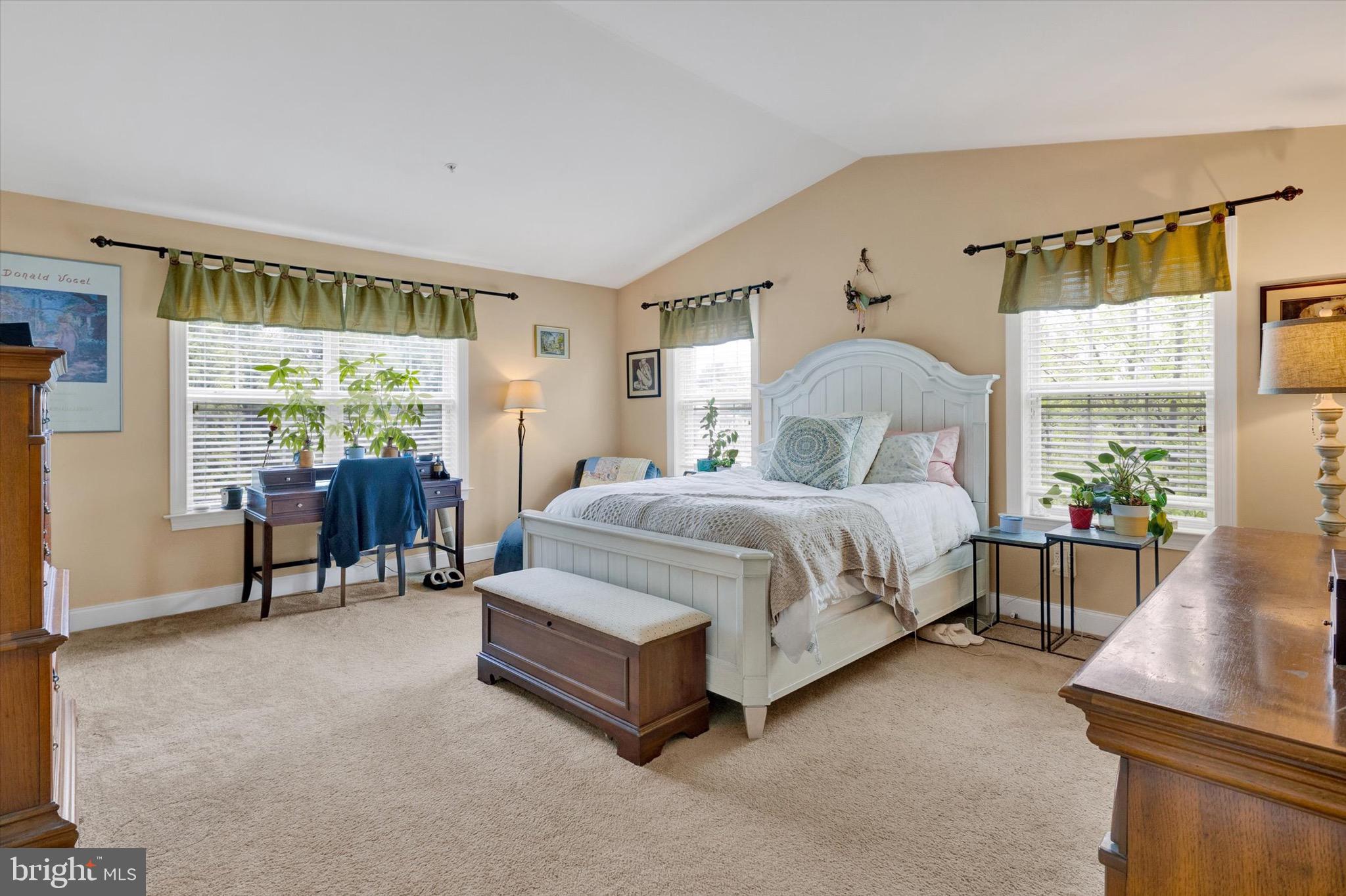 VILLAGE GREENE - Residential