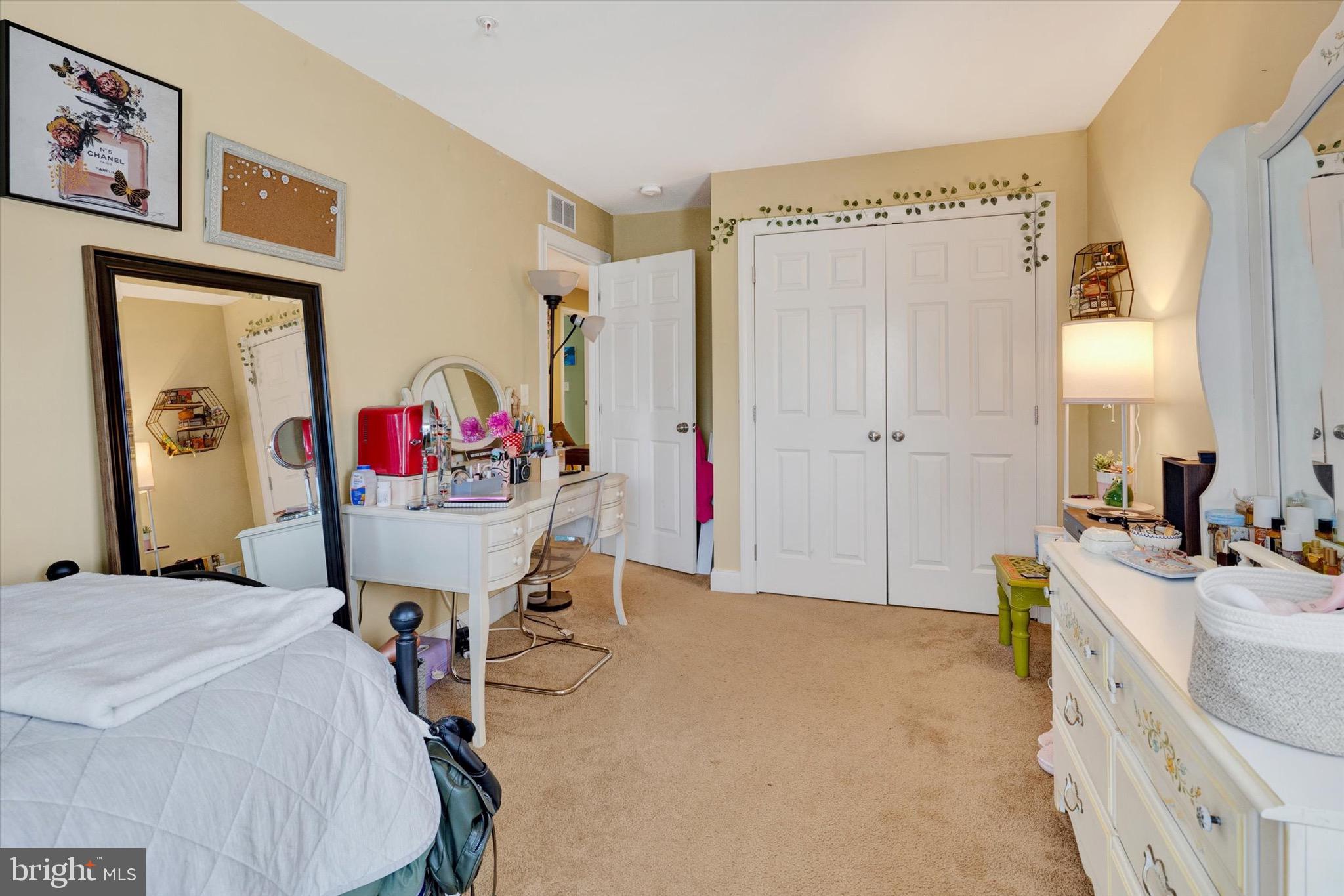 VILLAGE GREENE - Residential